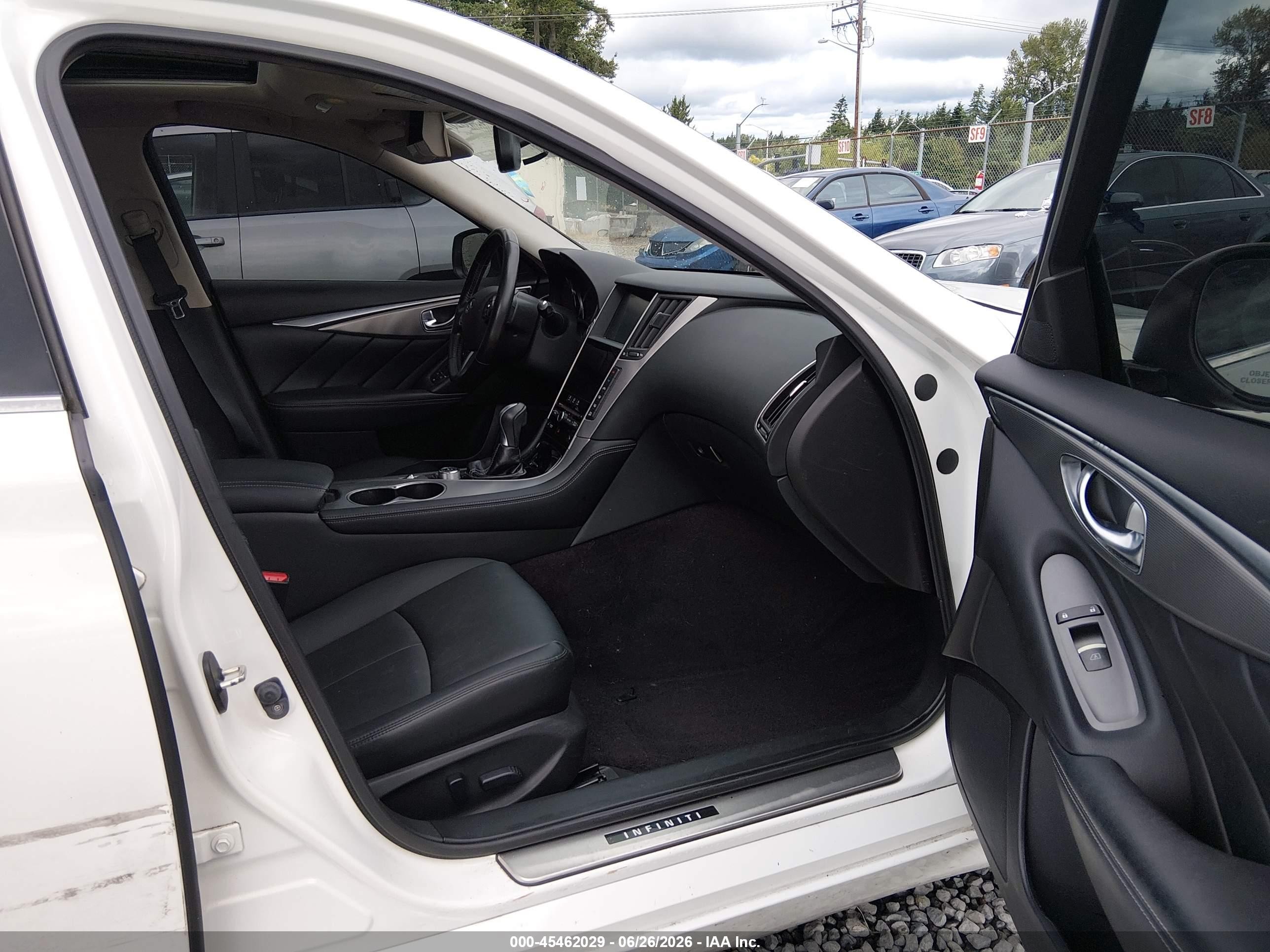 2015 Infiniti Q50 Premium White vin: JN1BV7AP8FM343173