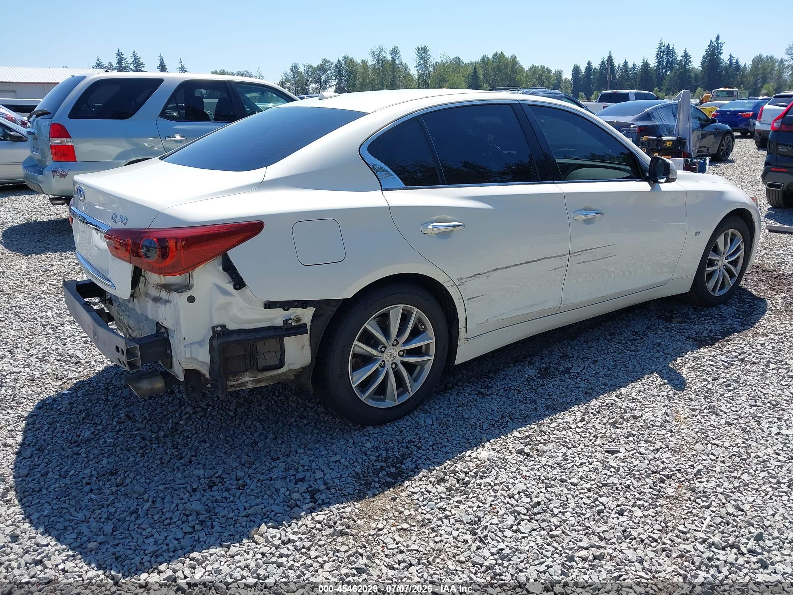 2015 Infiniti Q50 Premium White vin: JN1BV7AP8FM343173