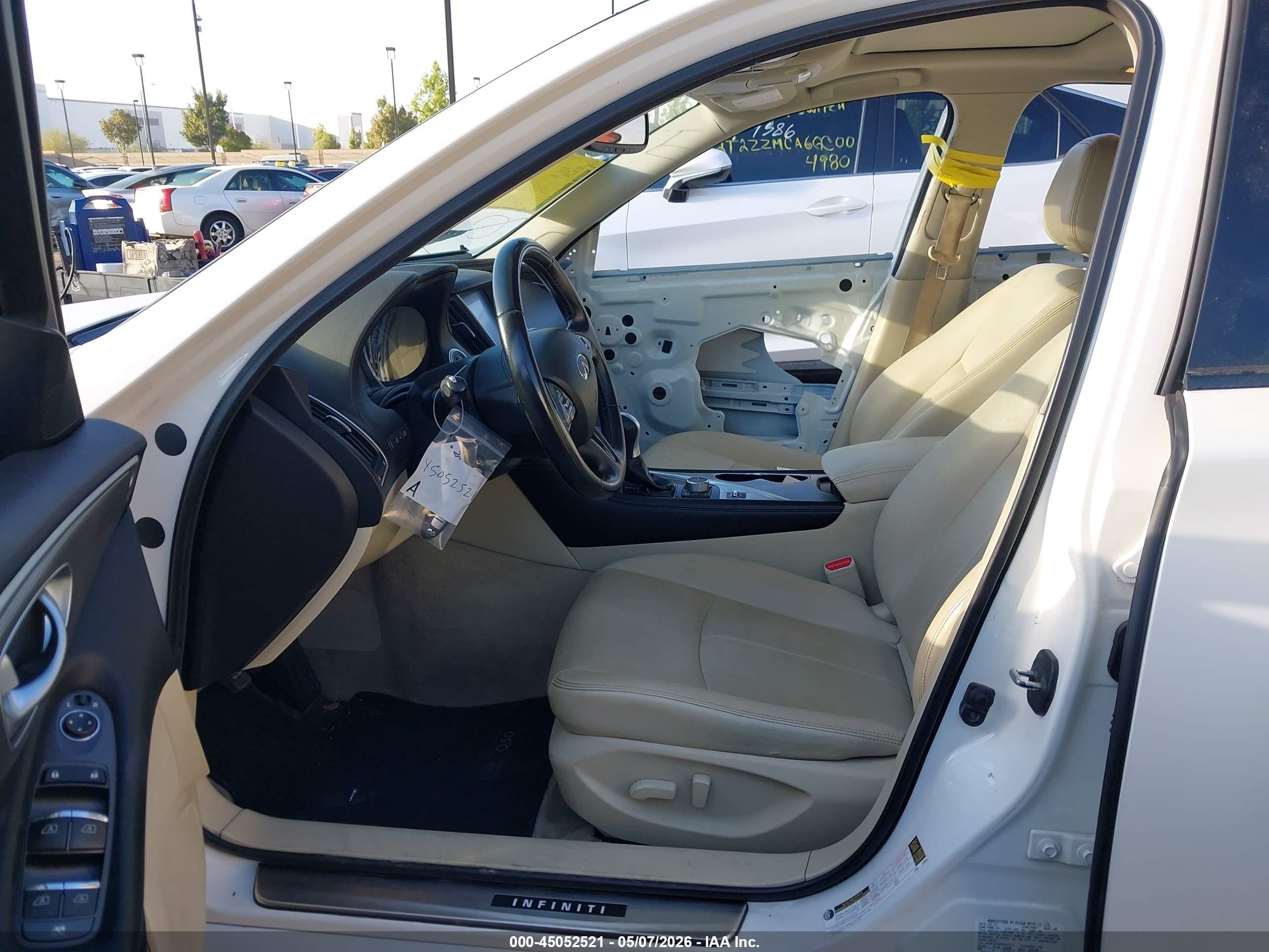 2015 Infiniti Q50 Premium White vin: JN1BV7AP8FM344713