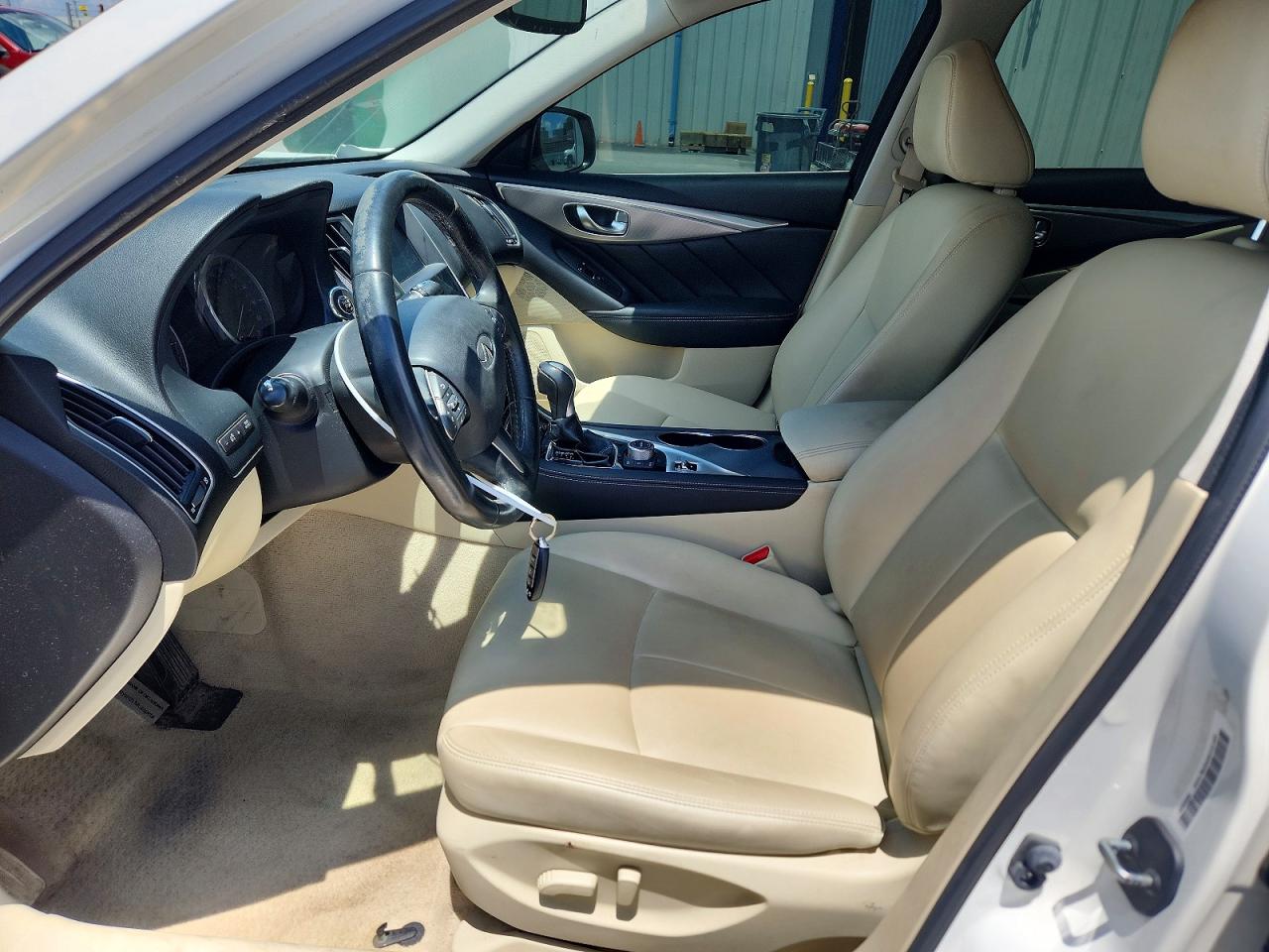 2015 Infiniti Q50 Premium White vin: JN1BV7AP8FM353802