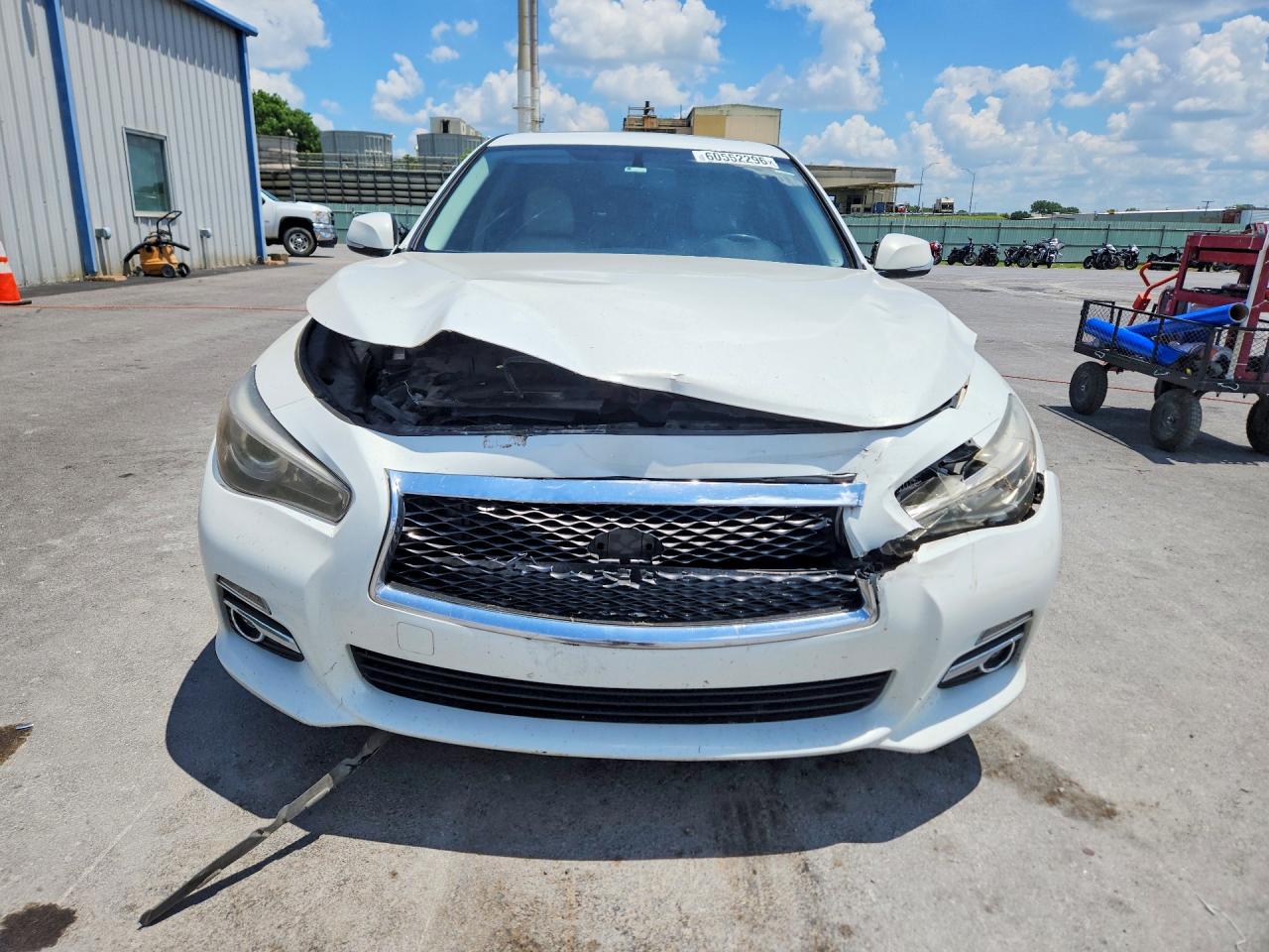 2015 Infiniti Q50 Premium White vin: JN1BV7AP8FM353802