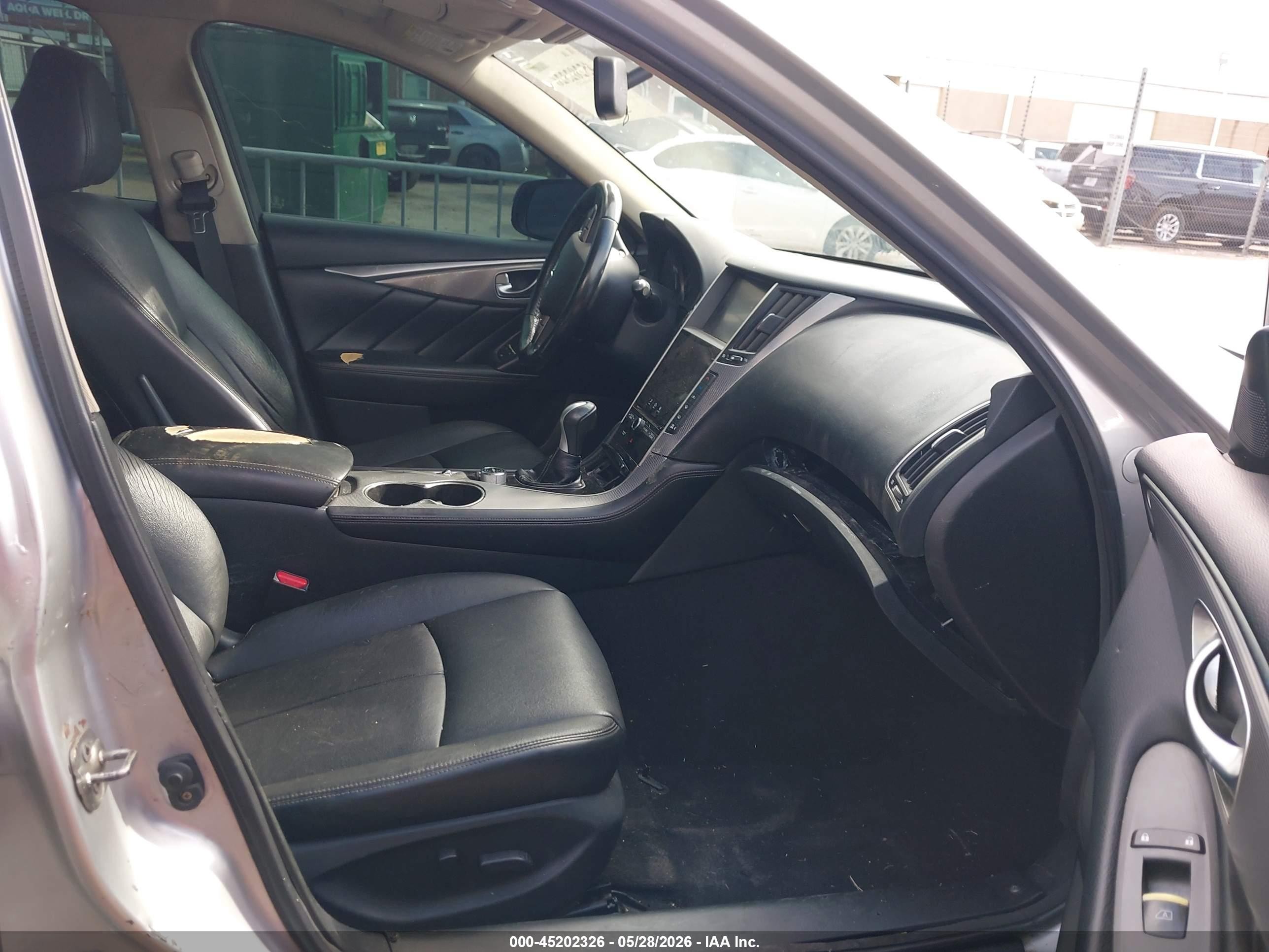 2015 Infiniti Q50   Серебряный vin: JN1BV7AP8FM358918