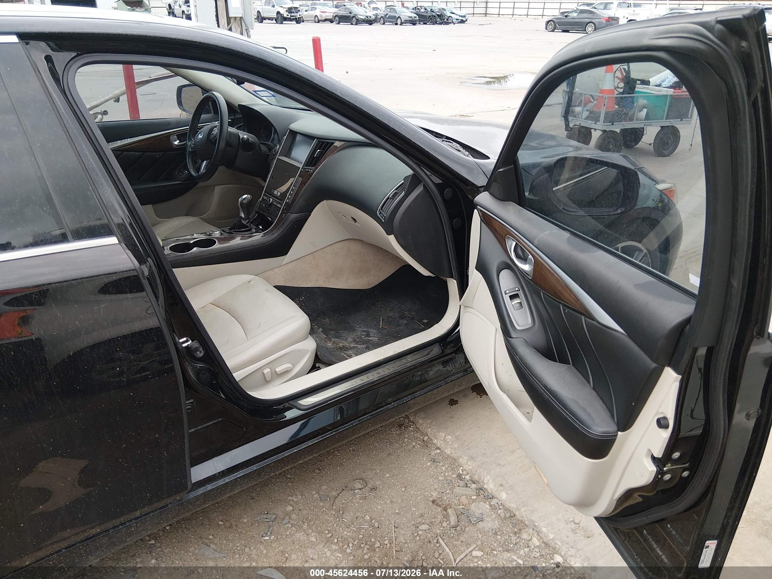 2014 Infiniti Q50 Premium Cream vin: JN1BV7AP9EM671930