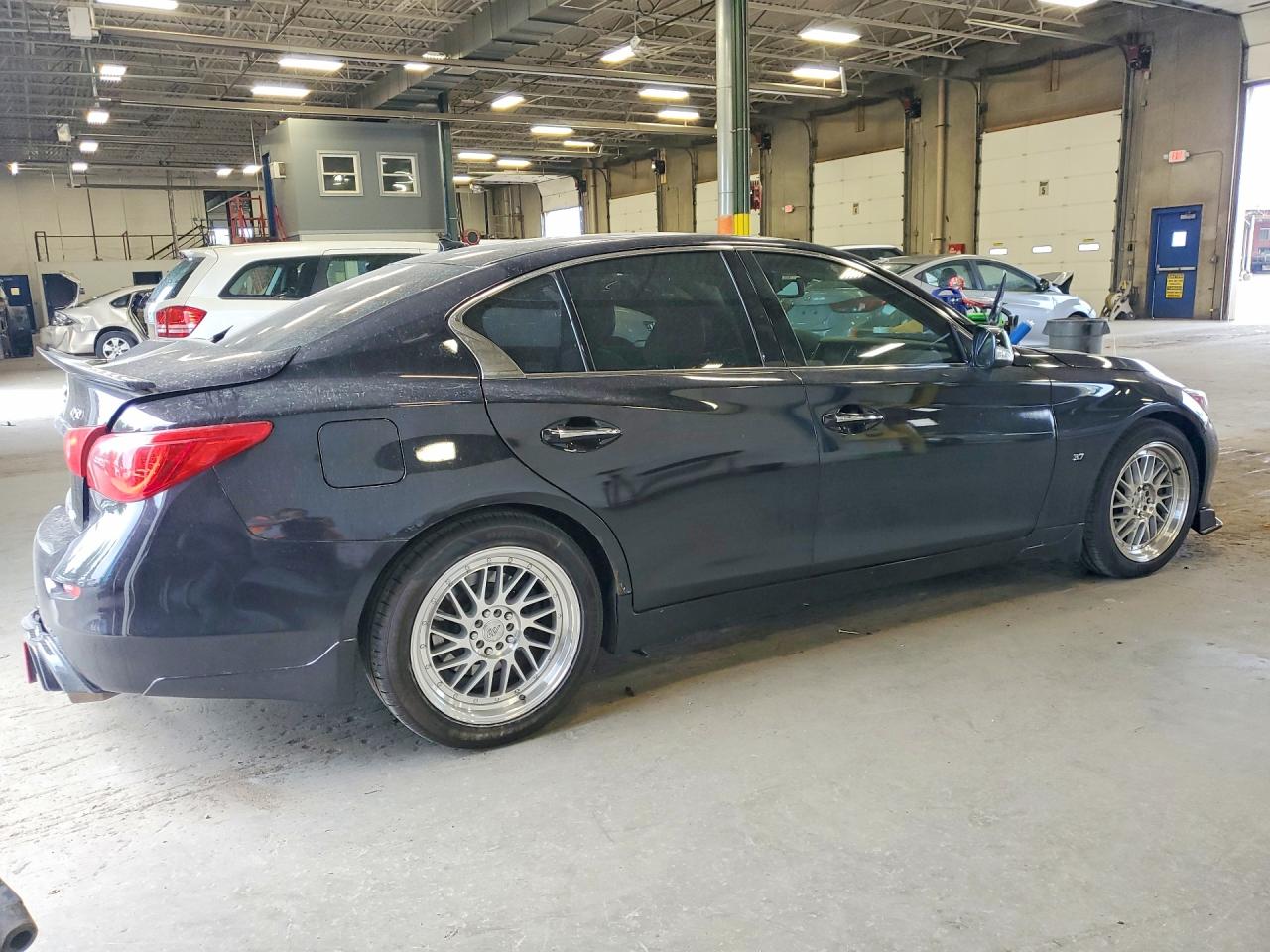 2014 Infiniti Q50 Premium Black vin: JN1BV7AP9EM676867