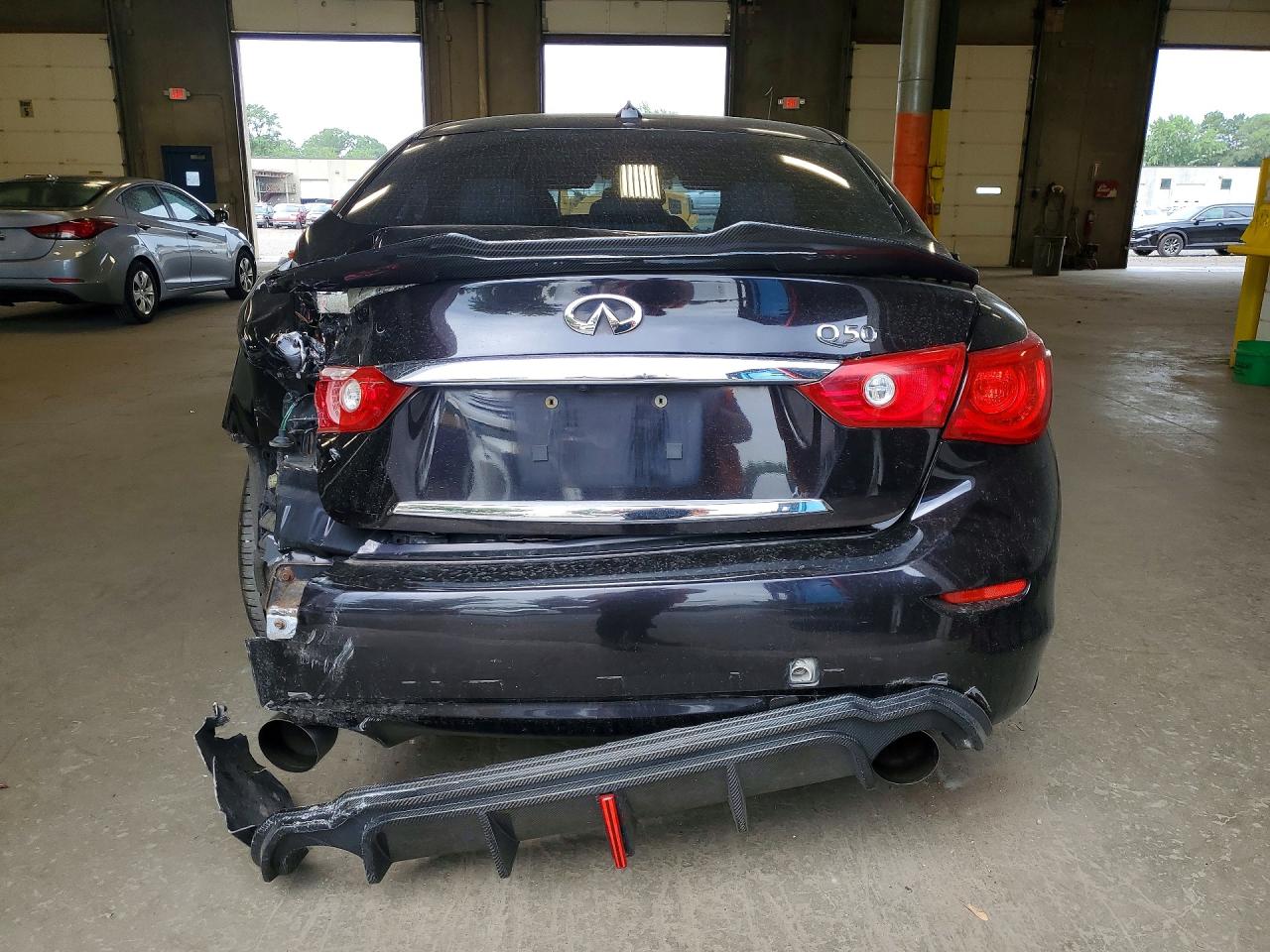 2014 Infiniti Q50 Premium Black vin: JN1BV7AP9EM676867