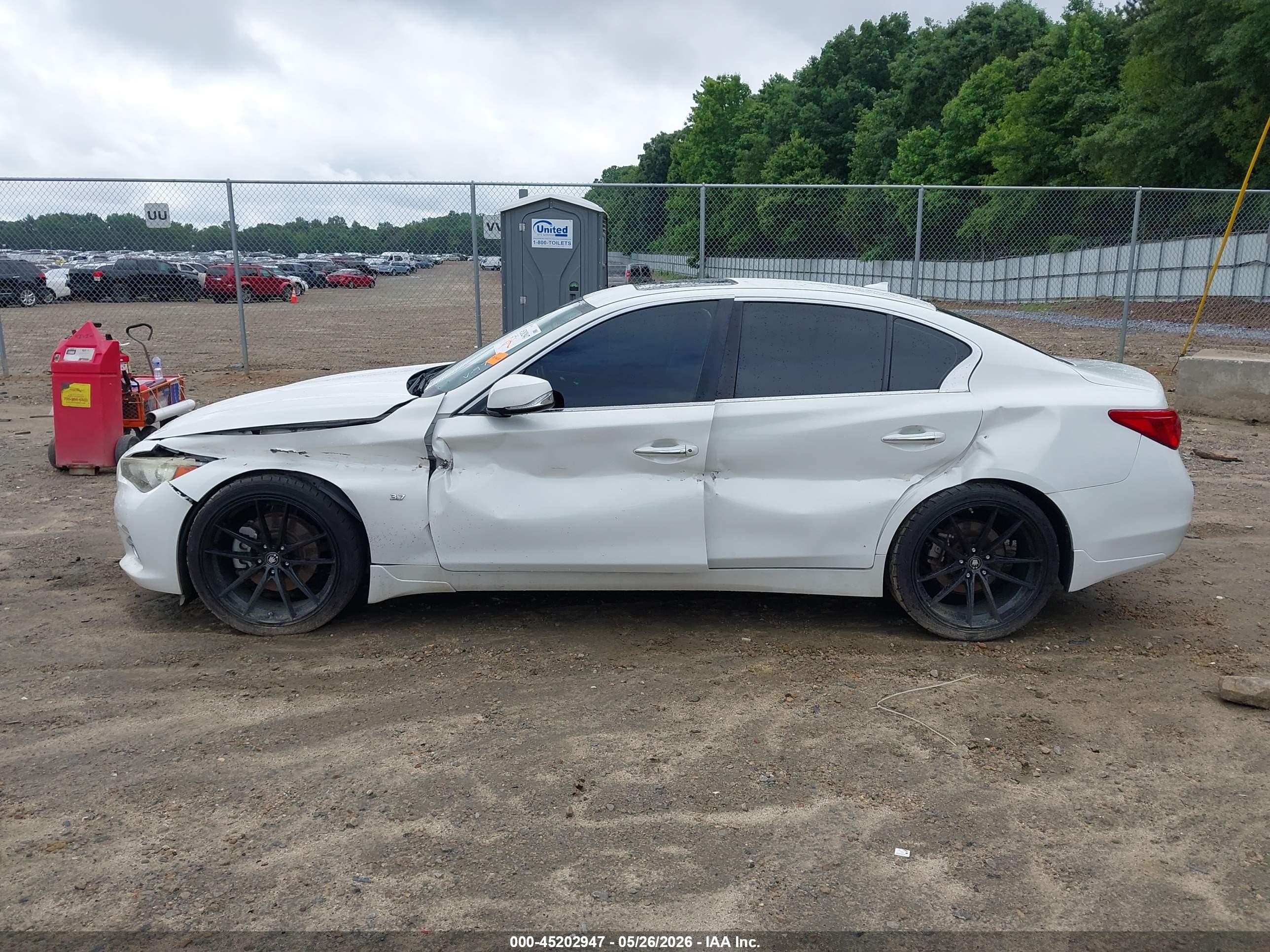 2014 Infiniti Q50 Premium Белый vin: JN1BV7AP9EM679767