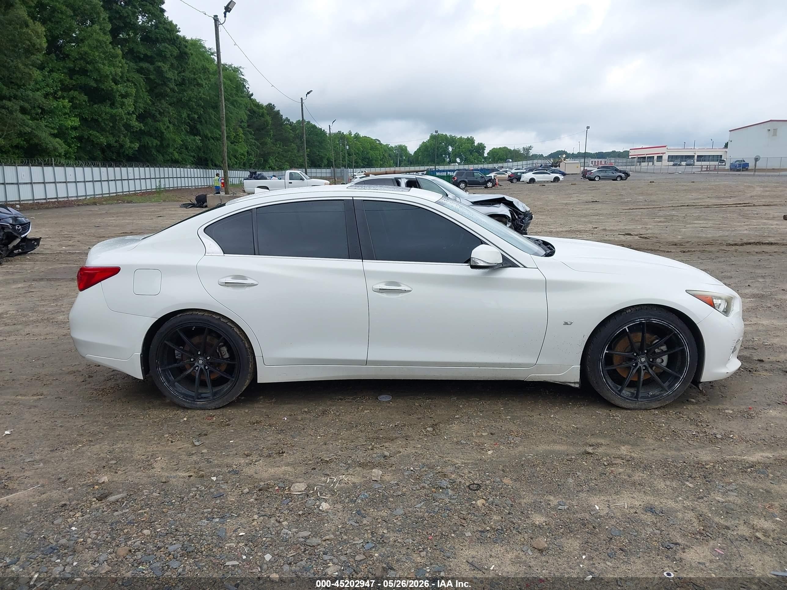 2014 Infiniti Q50 Premium Белый vin: JN1BV7AP9EM679767