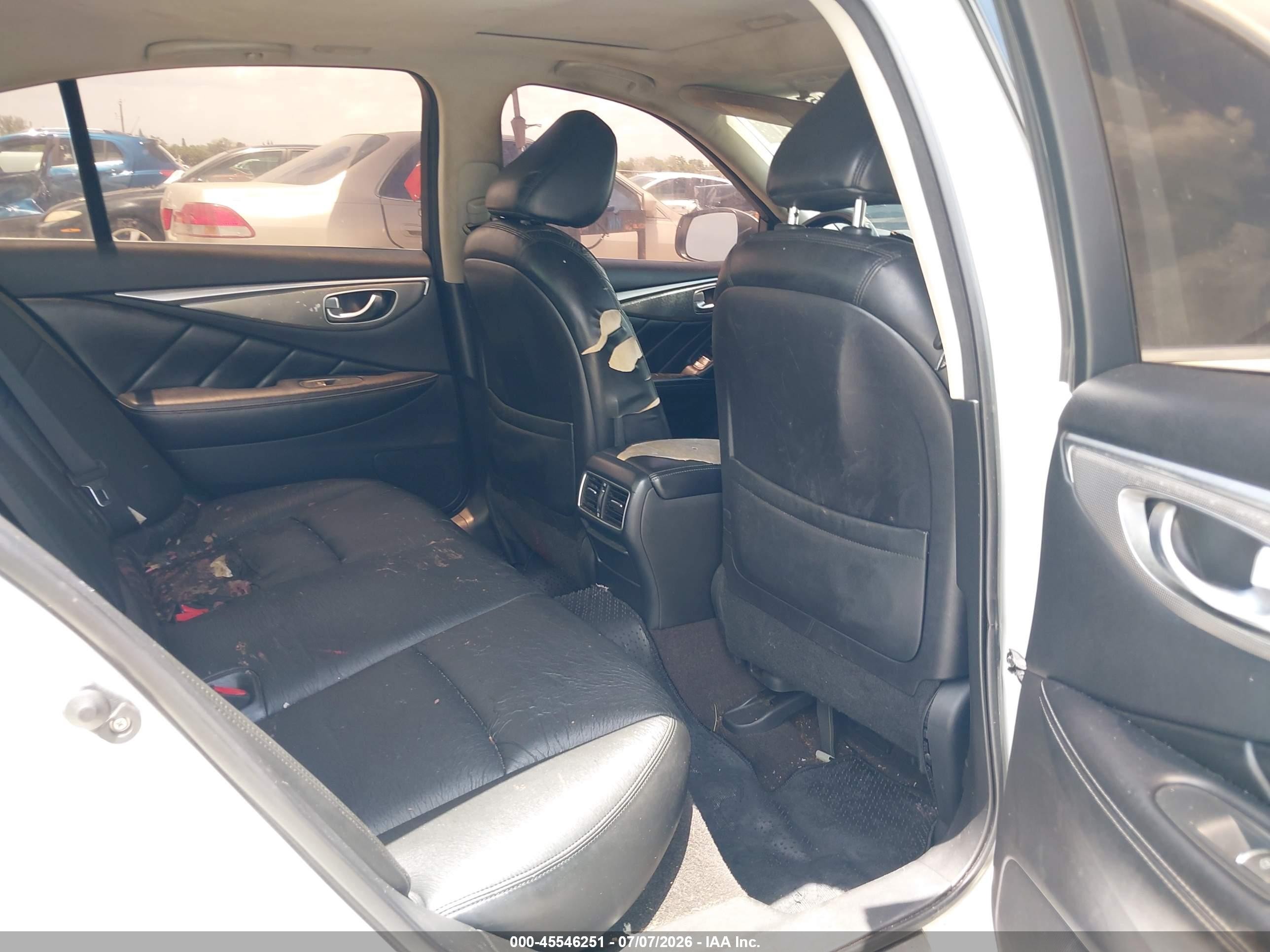 2014 Infiniti Q50 Premium White vin: JN1BV7AP9EM681051