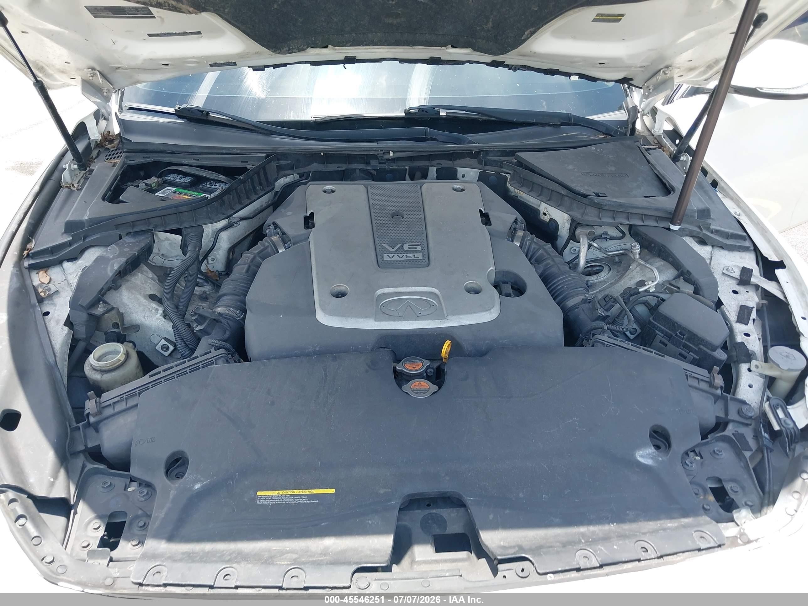 2014 Infiniti Q50 Premium White vin: JN1BV7AP9EM681051