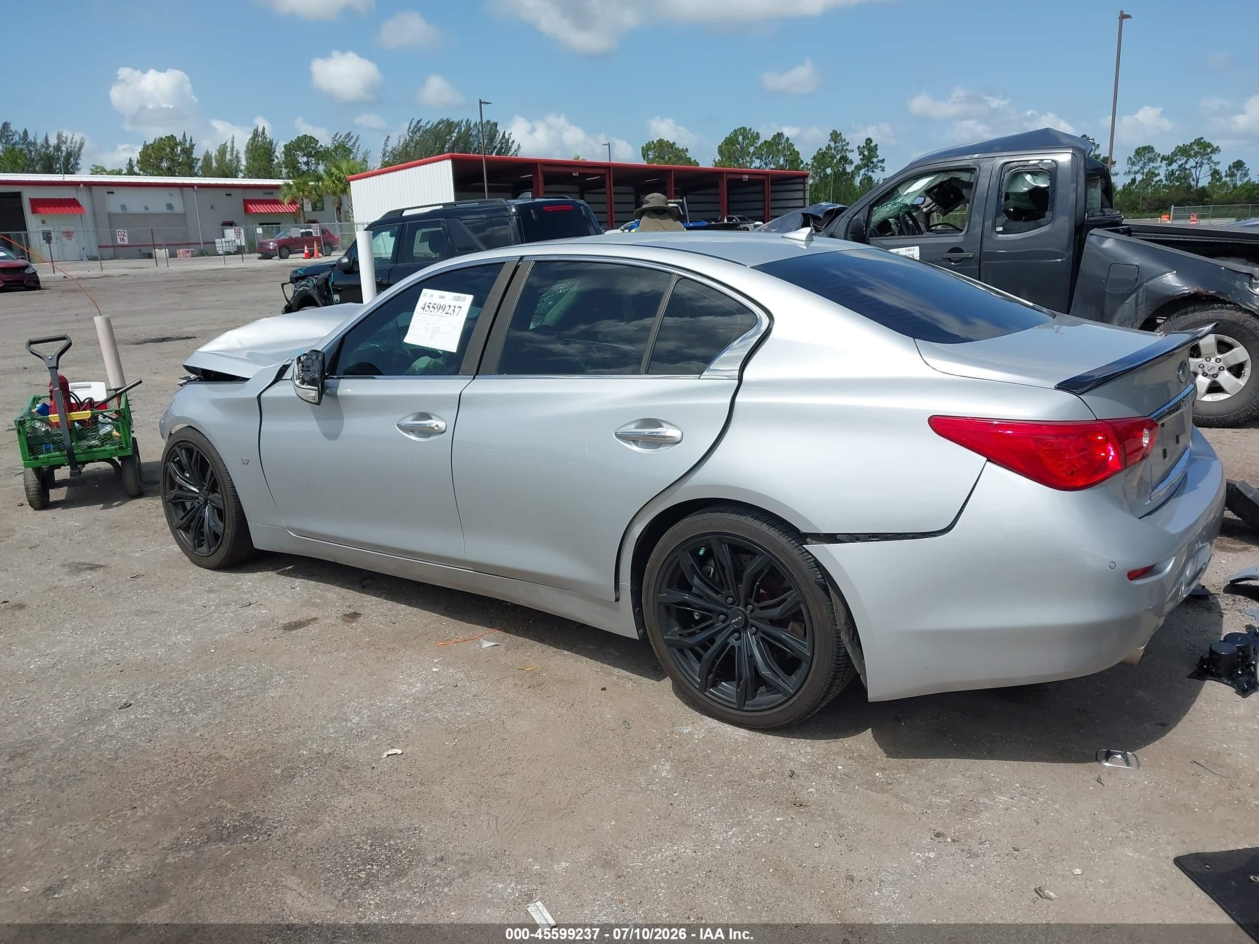 2014 Infiniti Q50 Sport Silver vin: JN1BV7AP9EM685777