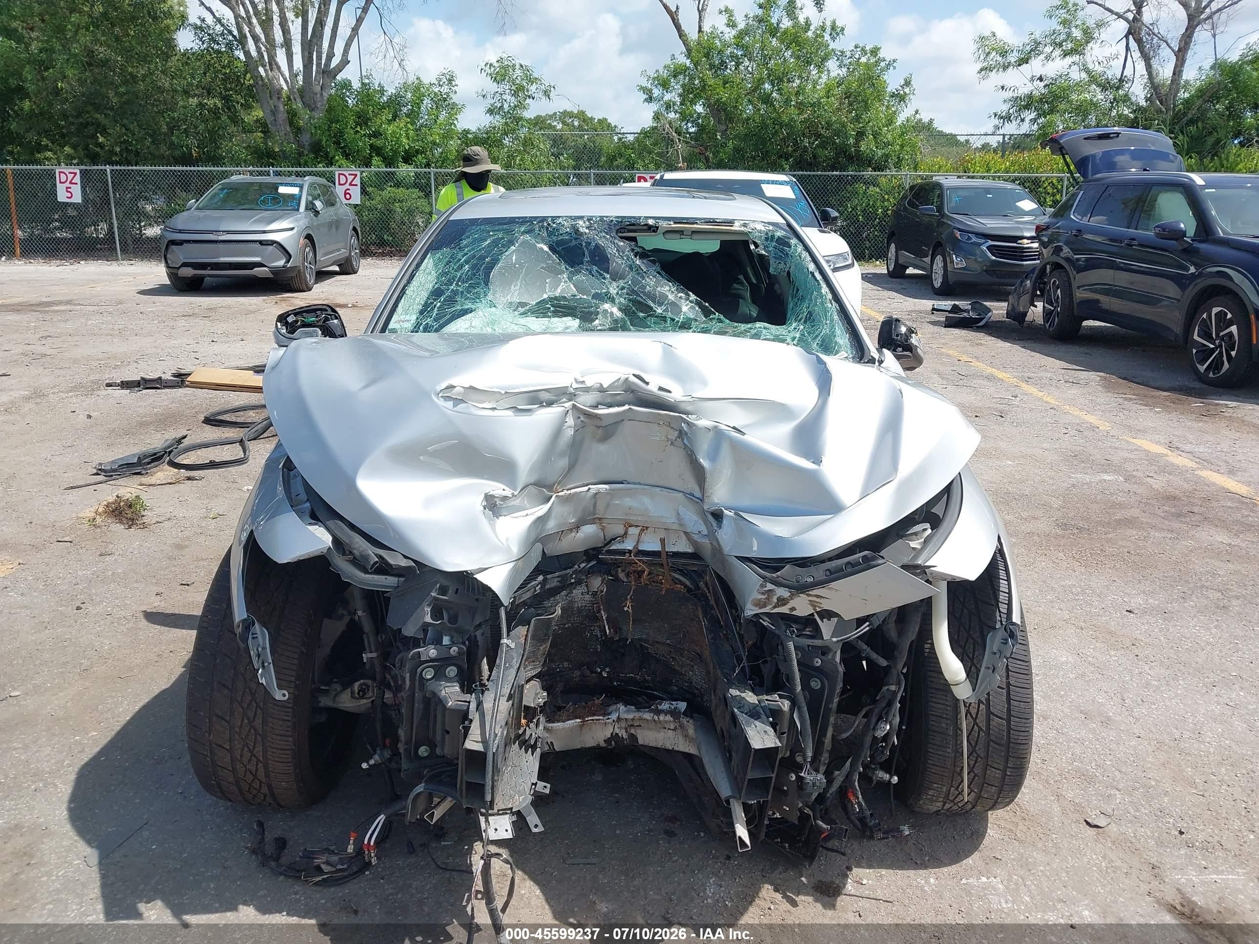 2014 Infiniti Q50 Sport Silver vin: JN1BV7AP9EM685777