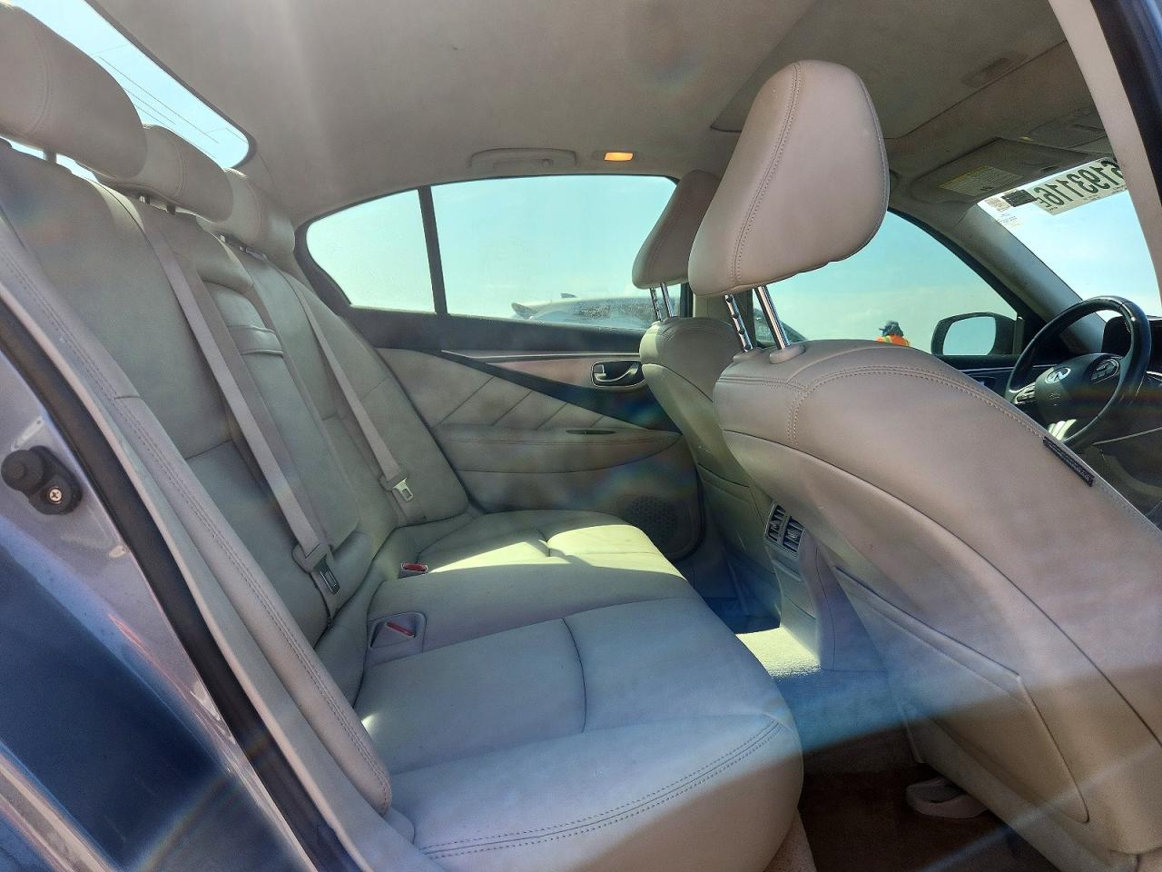 2014 Infiniti Q50 Base Серый vin: JN1BV7AP9EM691059