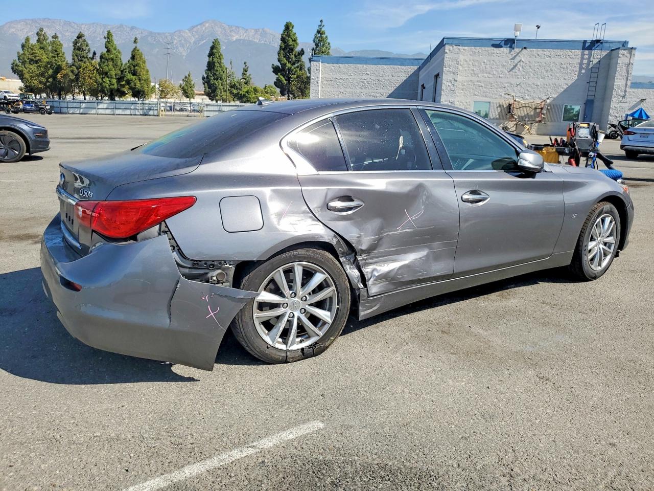 2015 Infiniti Q50 Base Gray vin: JN1BV7AP9FM337558