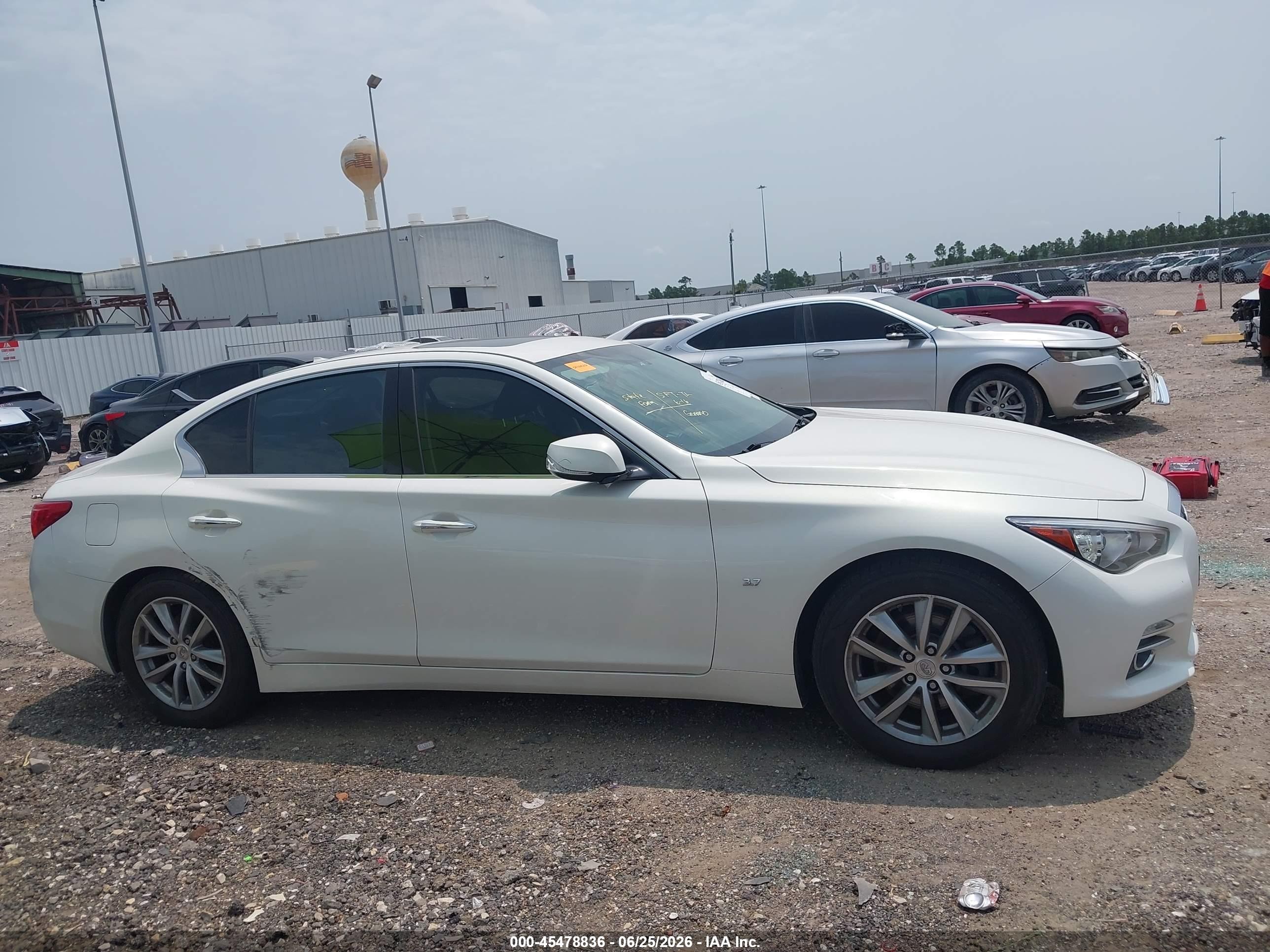 2015 Infiniti Q50 Premium White vin: JN1BV7AP9FM343733