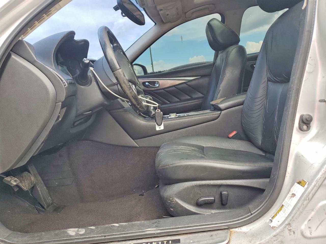 2015 Infiniti Q50 Premium Silver vin: JN1BV7AP9FM344915
