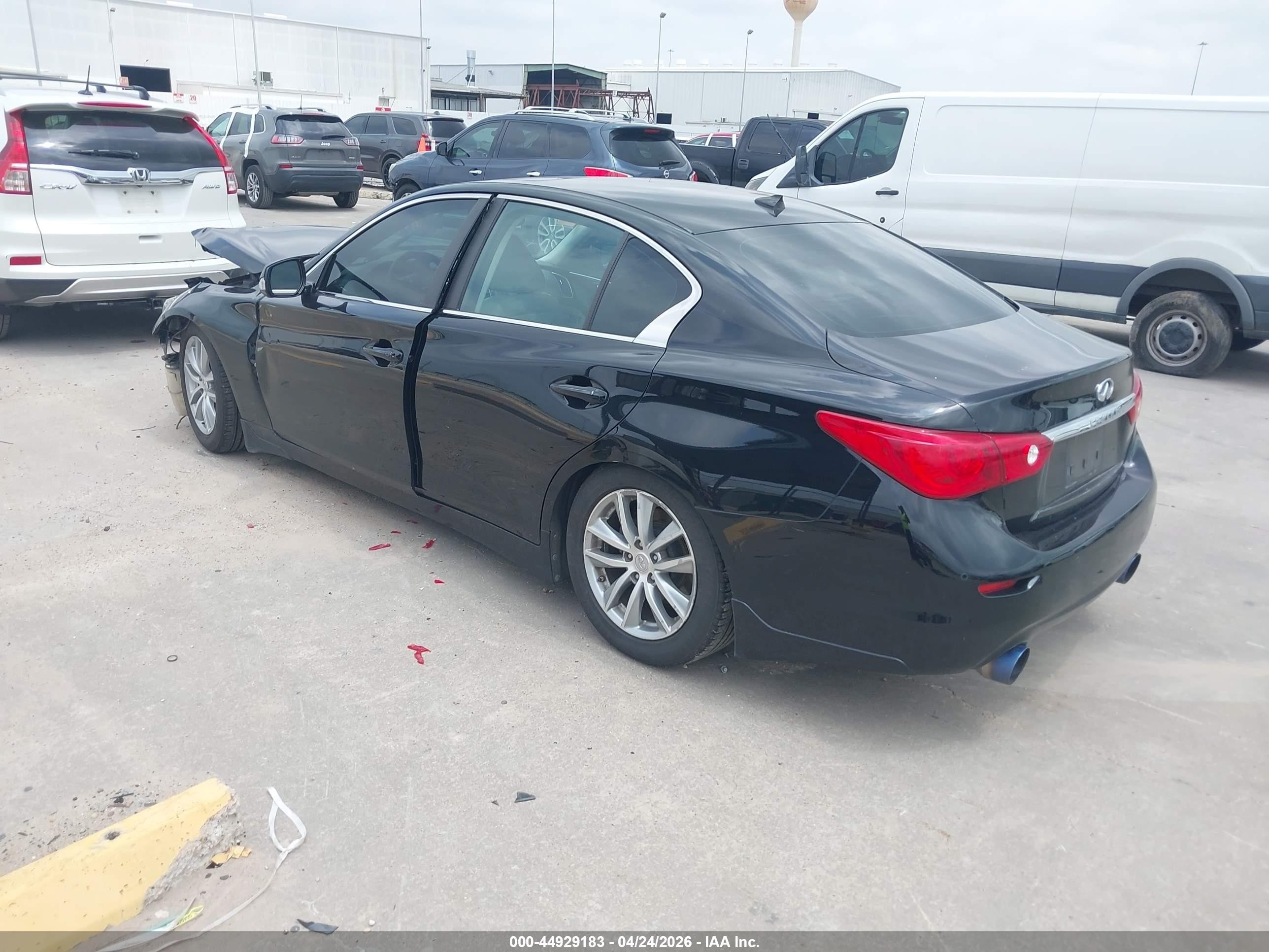 2015 Infiniti Q50 Premium Black vin: JN1BV7AP9FM349497