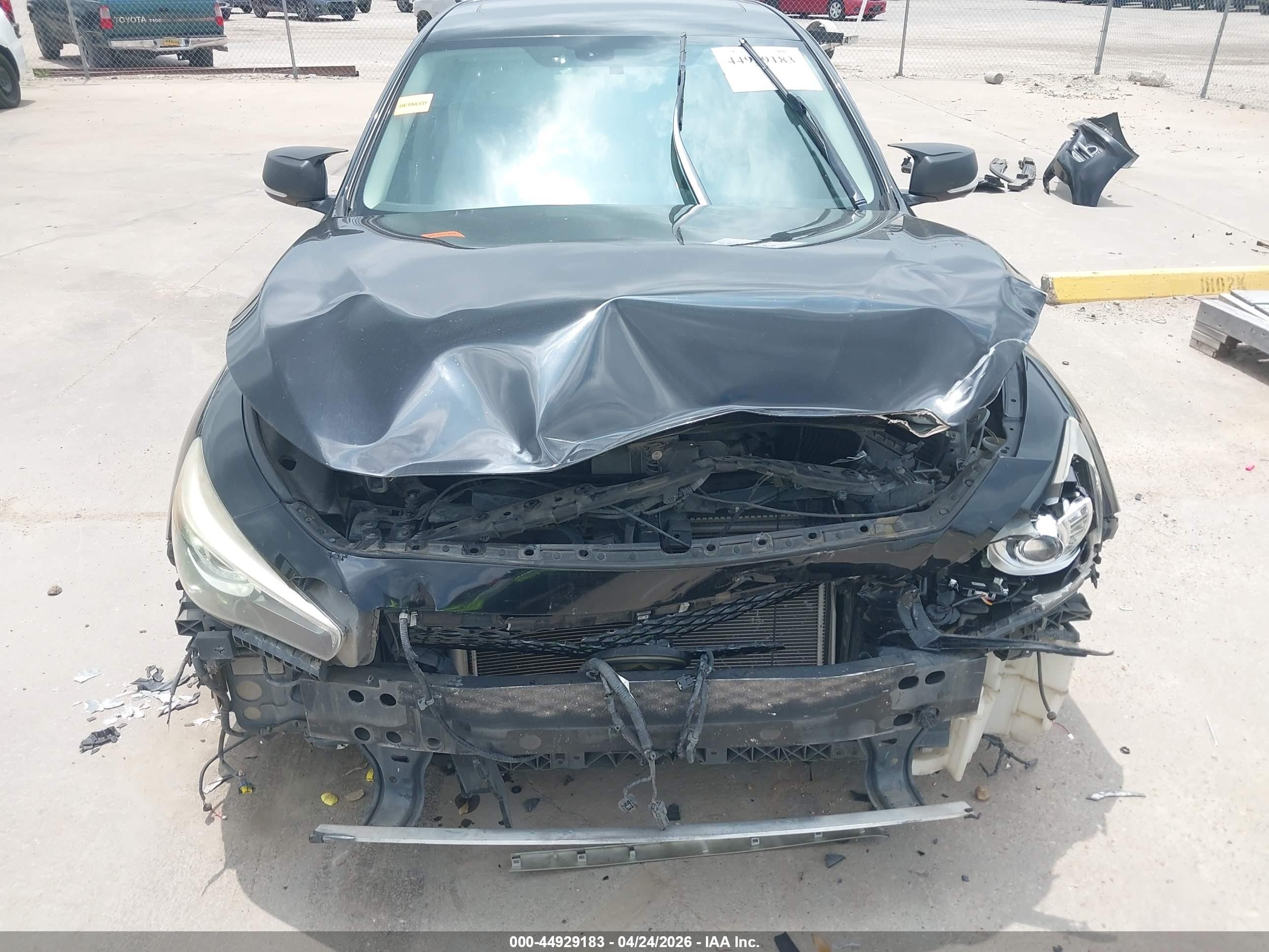 2015 Infiniti Q50 Premium Black vin: JN1BV7AP9FM349497