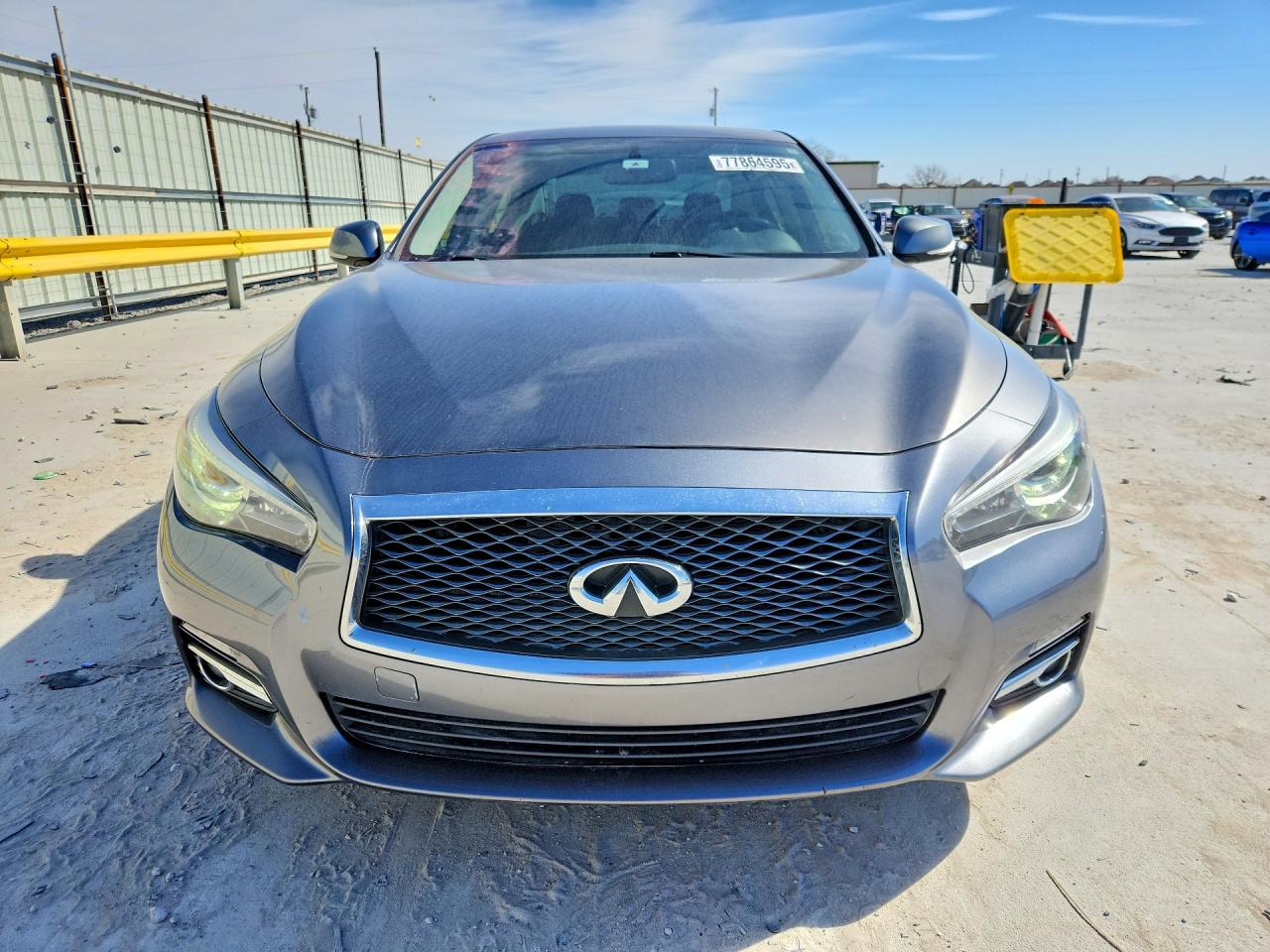 2015 Infiniti Uk Gray vin: JN1BV7AP9FM350178