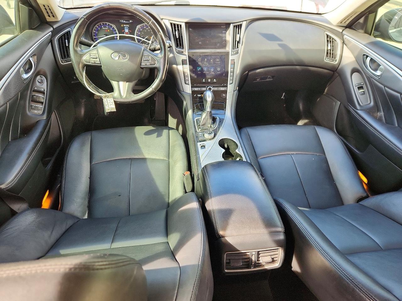 2015 Infiniti Uk Gray vin: JN1BV7AP9FM350178