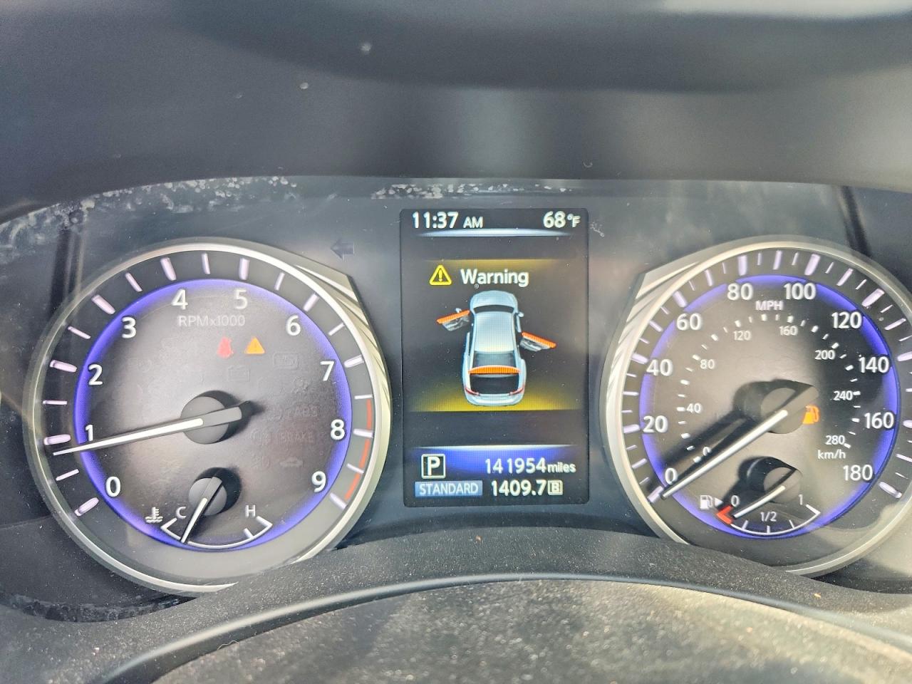 2015 Infiniti Uk Gray vin: JN1BV7AP9FM350178