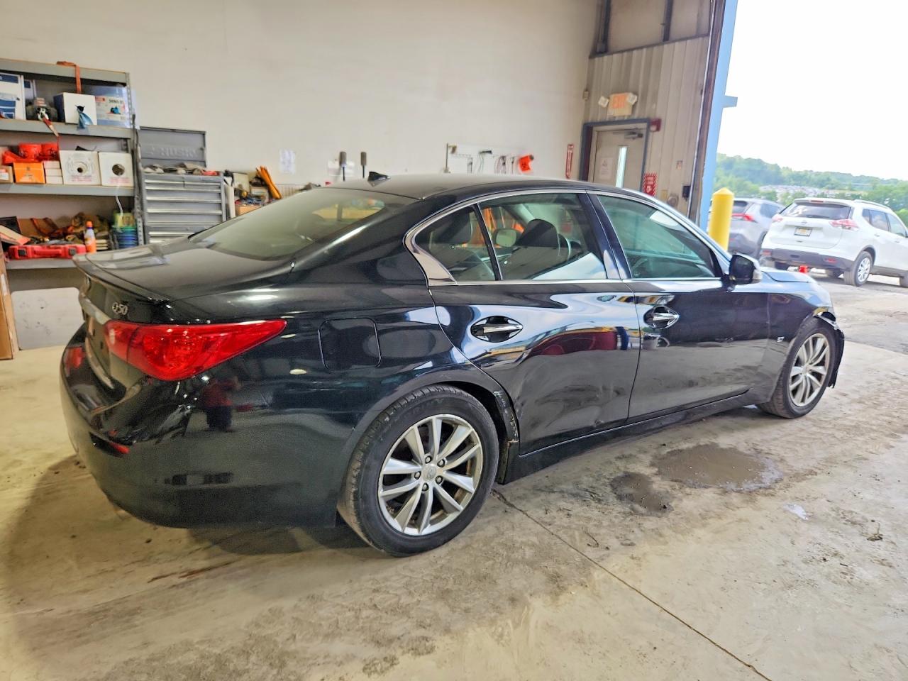 2014 Infiniti Q50 Base Black vin: JN1BV7APXEM671631