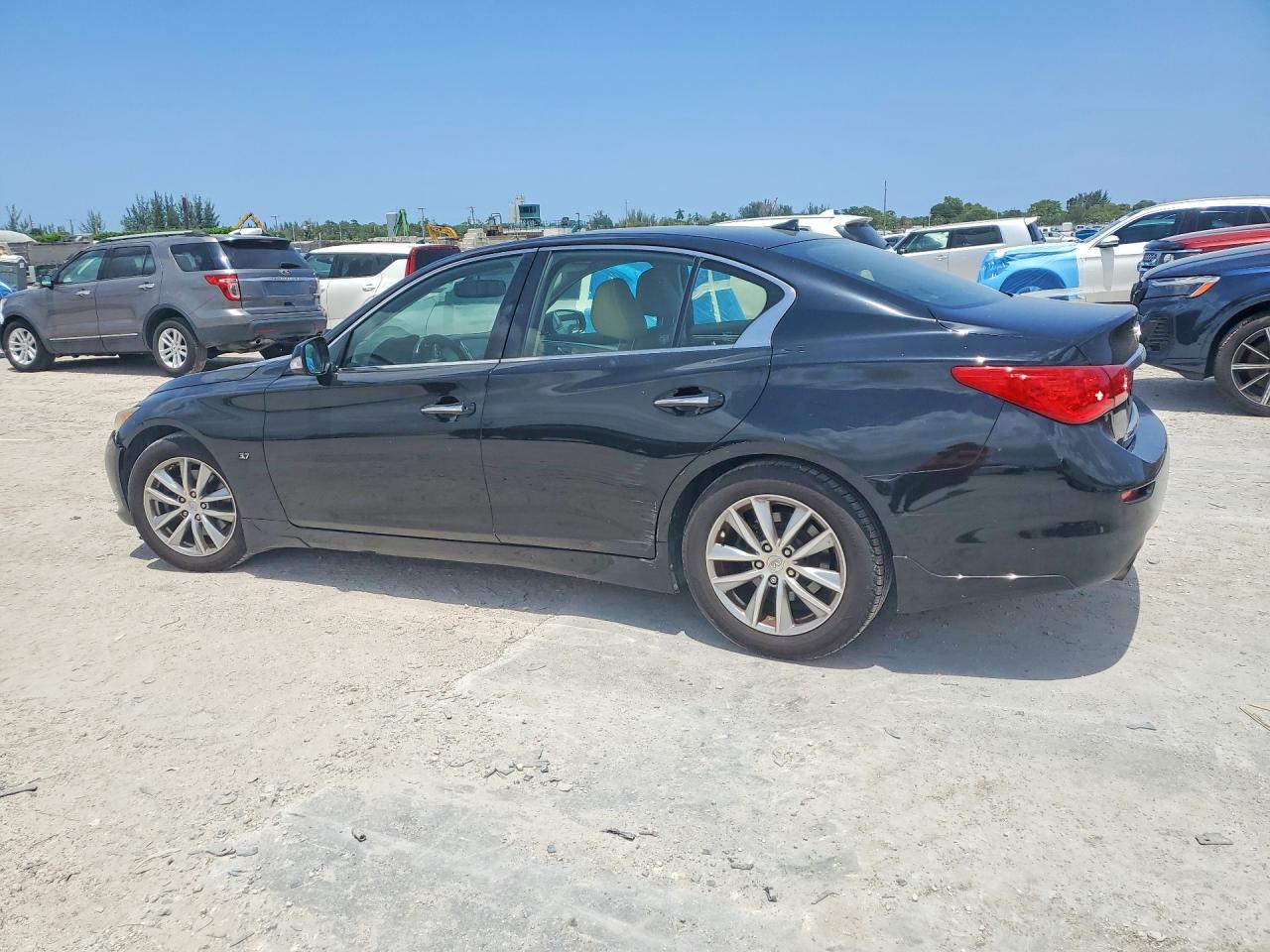 2014 Infiniti Q50 Base Black vin: JN1BV7APXEM674349