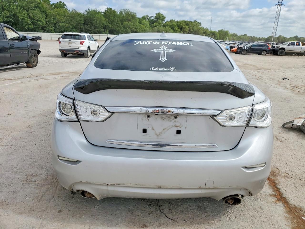 2014 Infiniti Q50 Premium Silver vin: JN1BV7APXEM676800