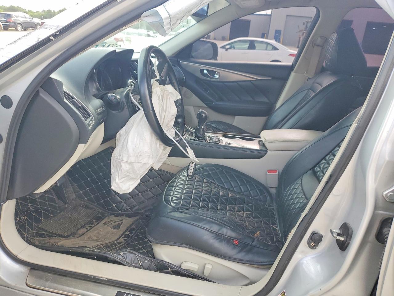 2014 Infiniti Q50 Premium Silver vin: JN1BV7APXEM676800