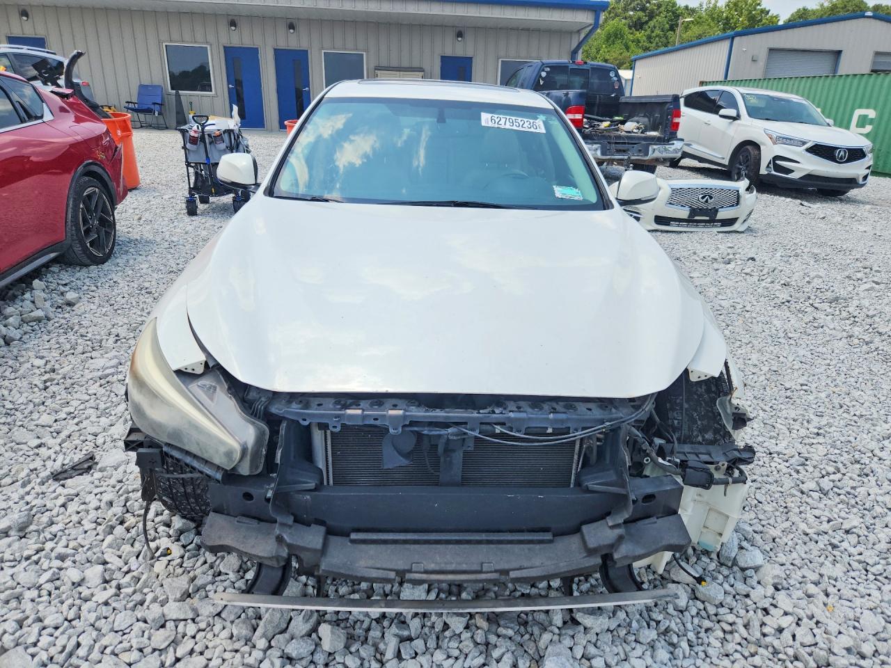 2014 Infiniti Q50 Base White vin: JN1BV7APXEM677896