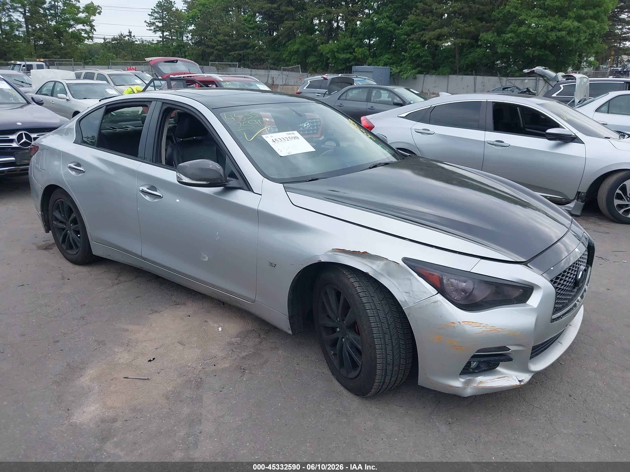 2014 Infiniti Q50 Premium Silver vin: JN1BV7APXEM684816