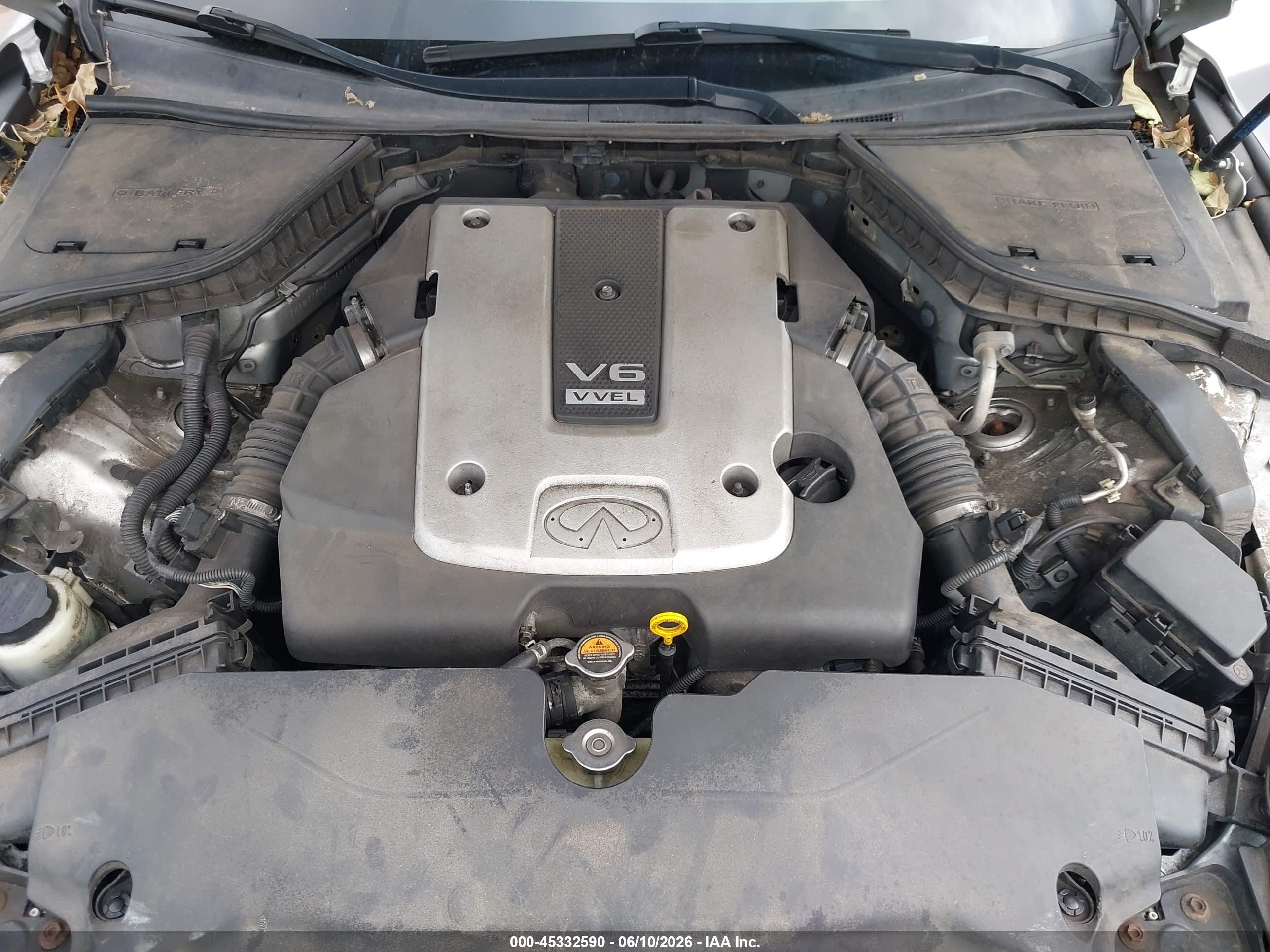 2014 Infiniti Q50 Premium Silver vin: JN1BV7APXEM684816
