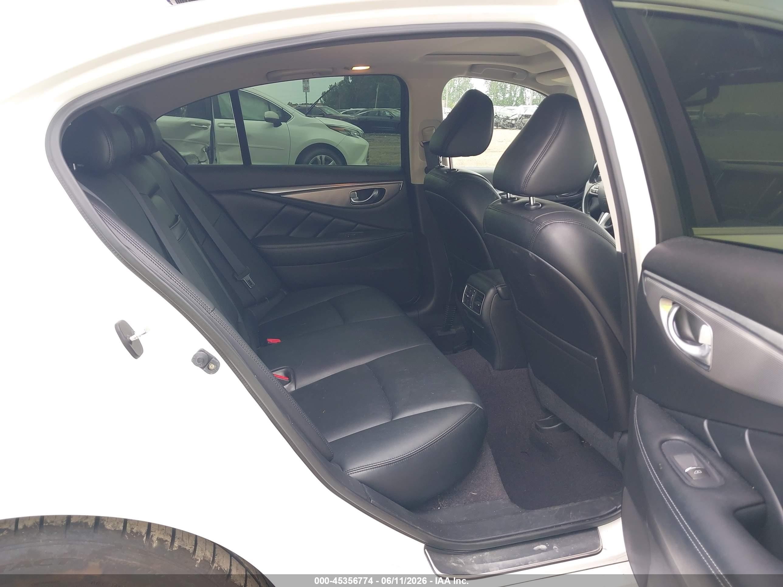 2014 Infiniti Q50 Premium White vin: JN1BV7APXEM686386