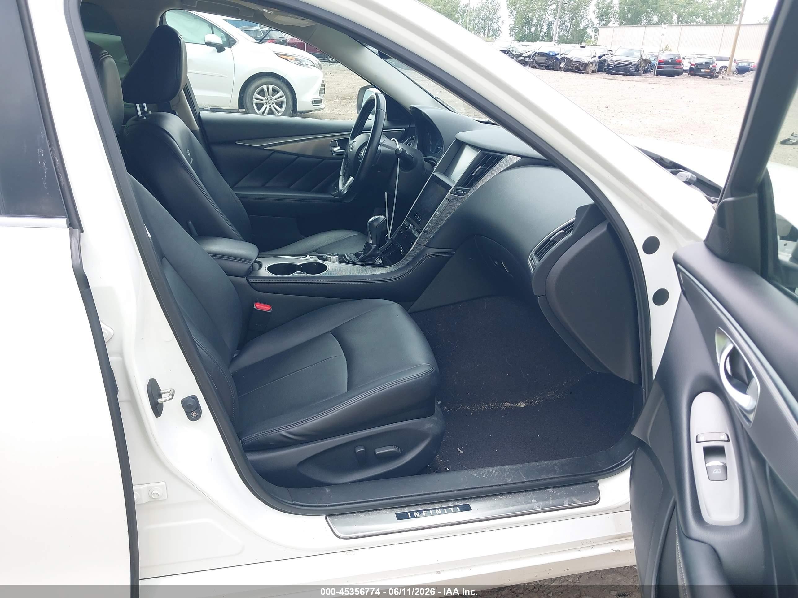 2014 Infiniti Q50 Premium White vin: JN1BV7APXEM686386