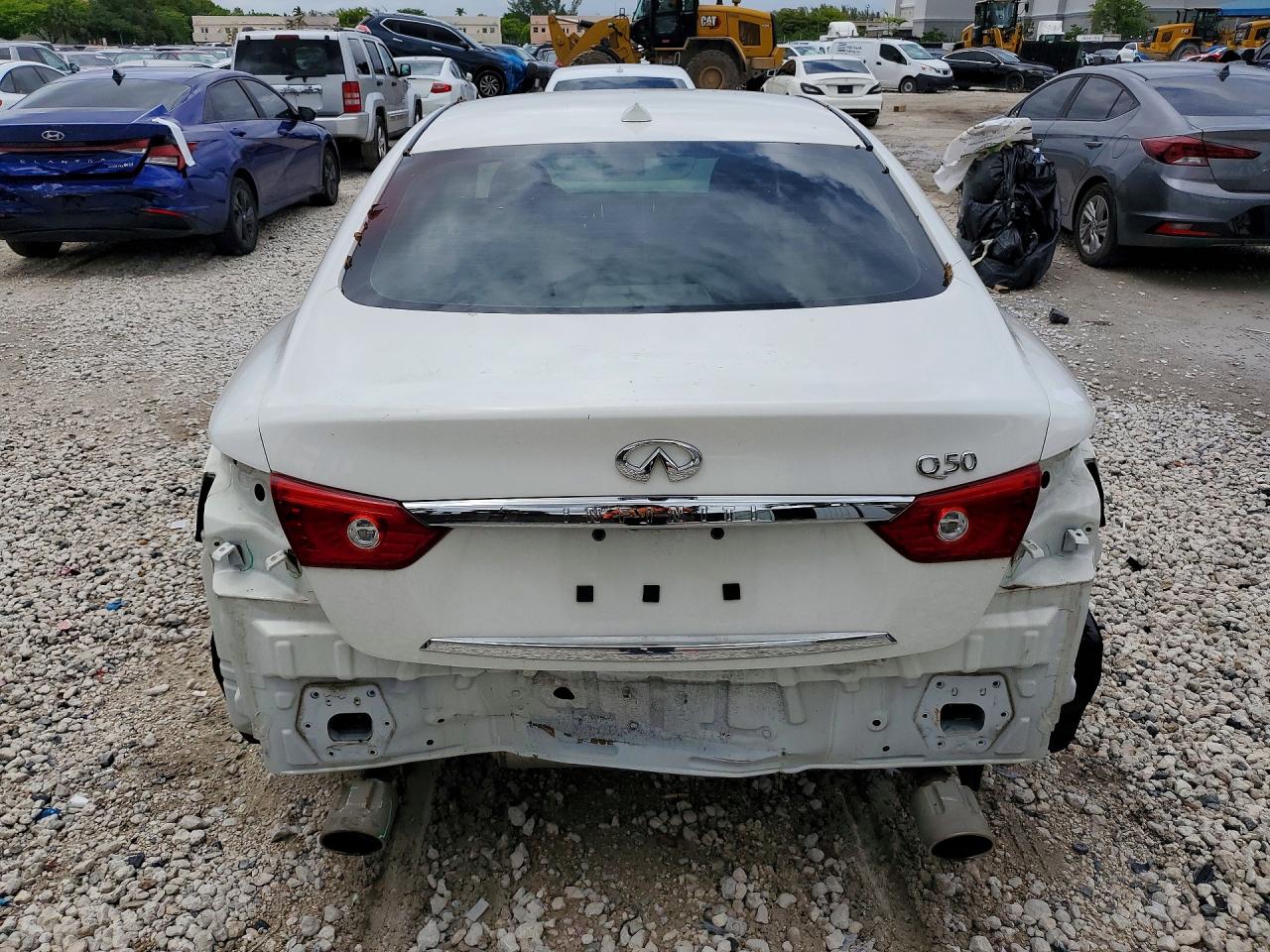 2014 Infiniti Q50 Premium Белый vin: JN1BV7APXEM693340