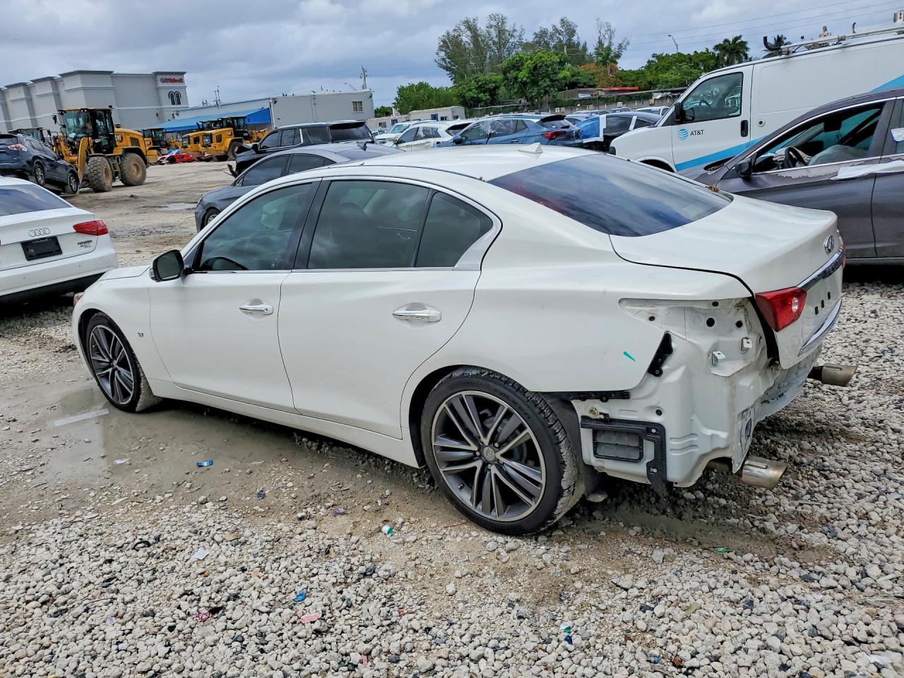 2014 Infiniti Q50 Premium Белый vin: JN1BV7APXEM693340