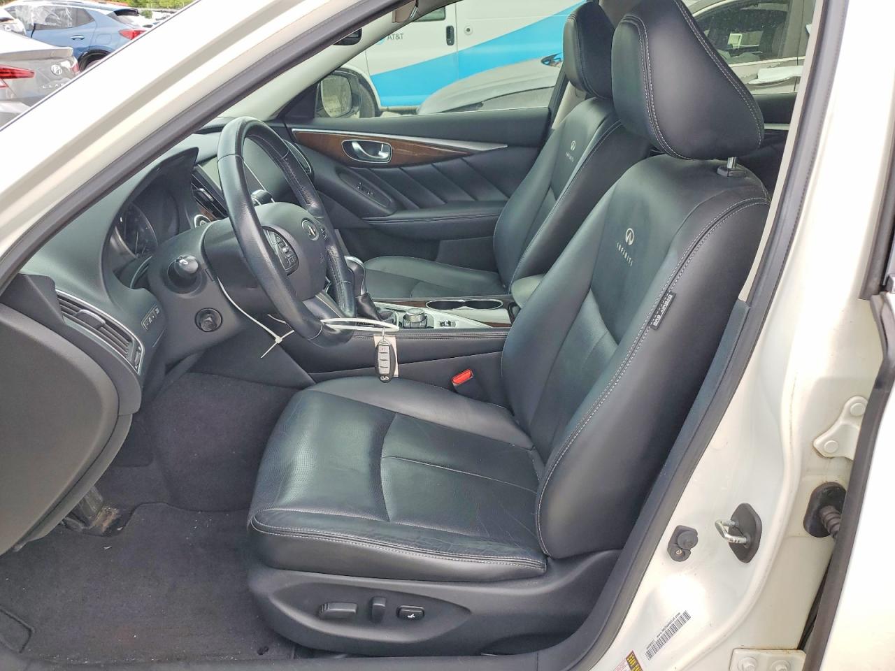 2014 Infiniti Q50 Premium Белый vin: JN1BV7APXEM693340