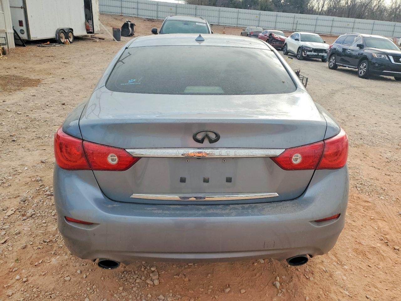 2015 Infiniti Q50 Premium Серебряный vin: JN1BV7APXFM331090