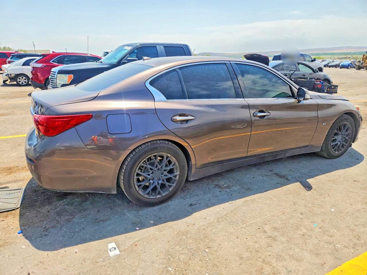 2015 Infiniti Q50 Premium Brown vin: JN1BV7APXFM334829