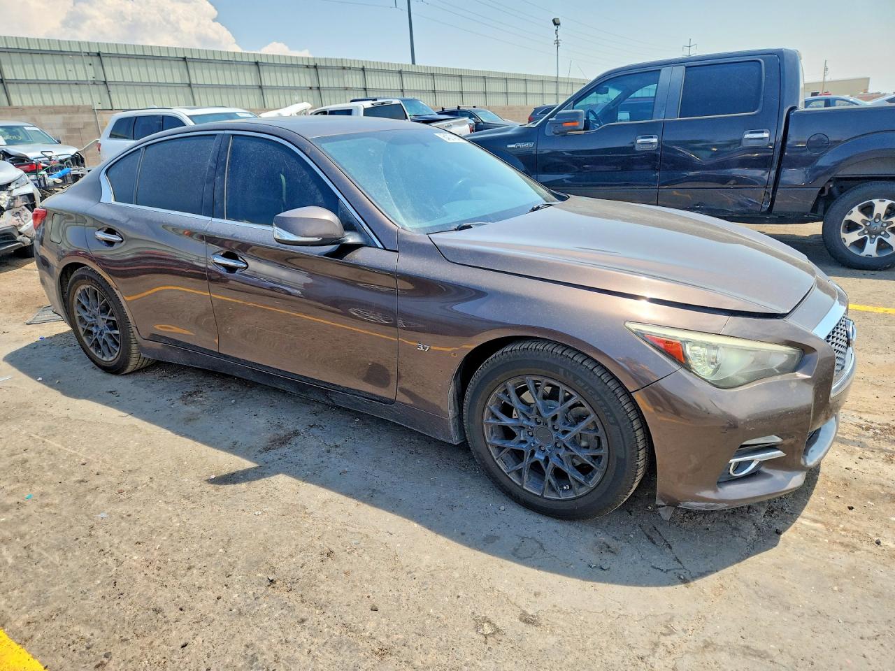 2015 Infiniti Q50 Premium Brown vin: JN1BV7APXFM334829