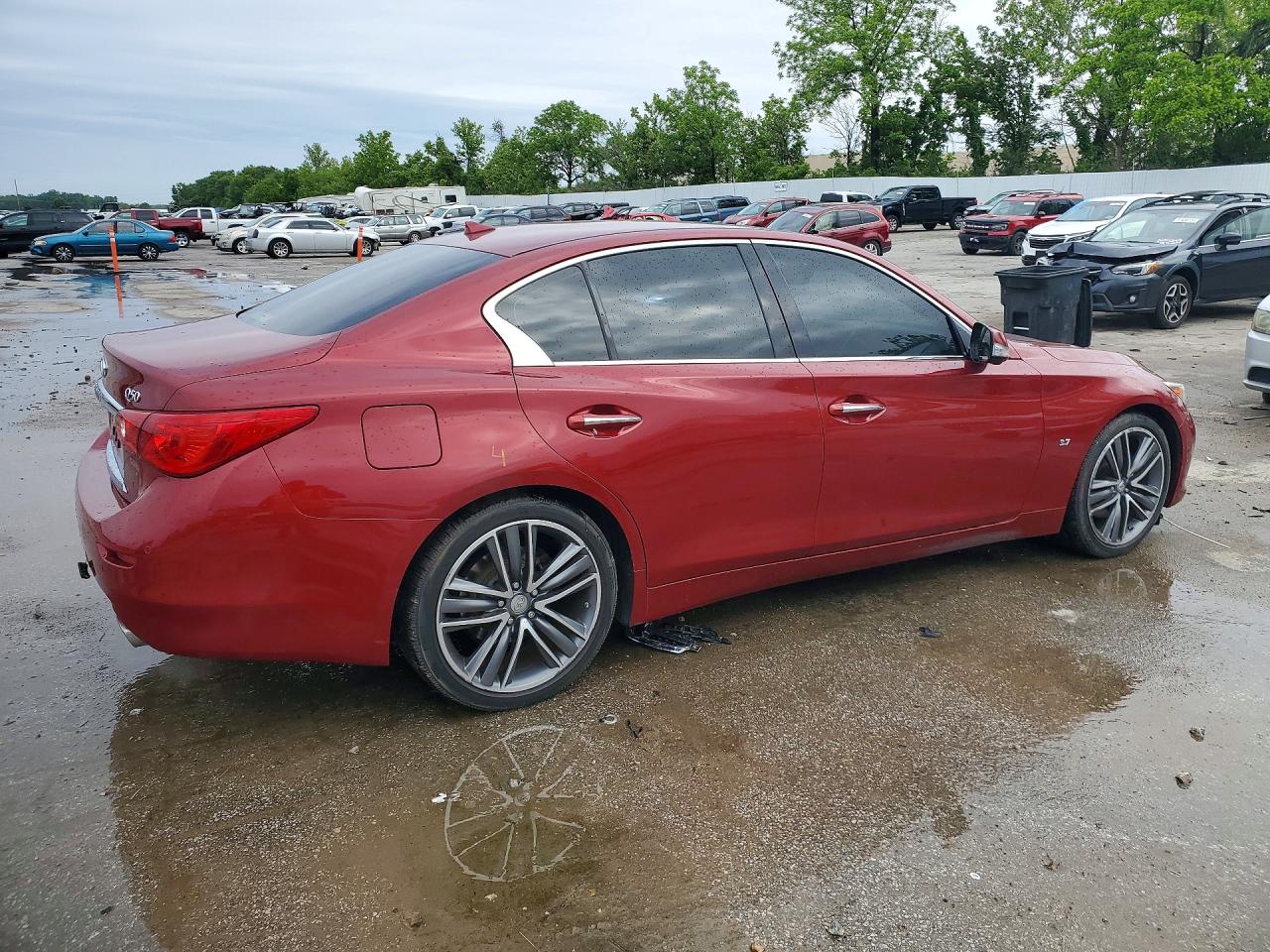 2015 Infiniti Q50 Красный vin: JN1BV7APXFM341831