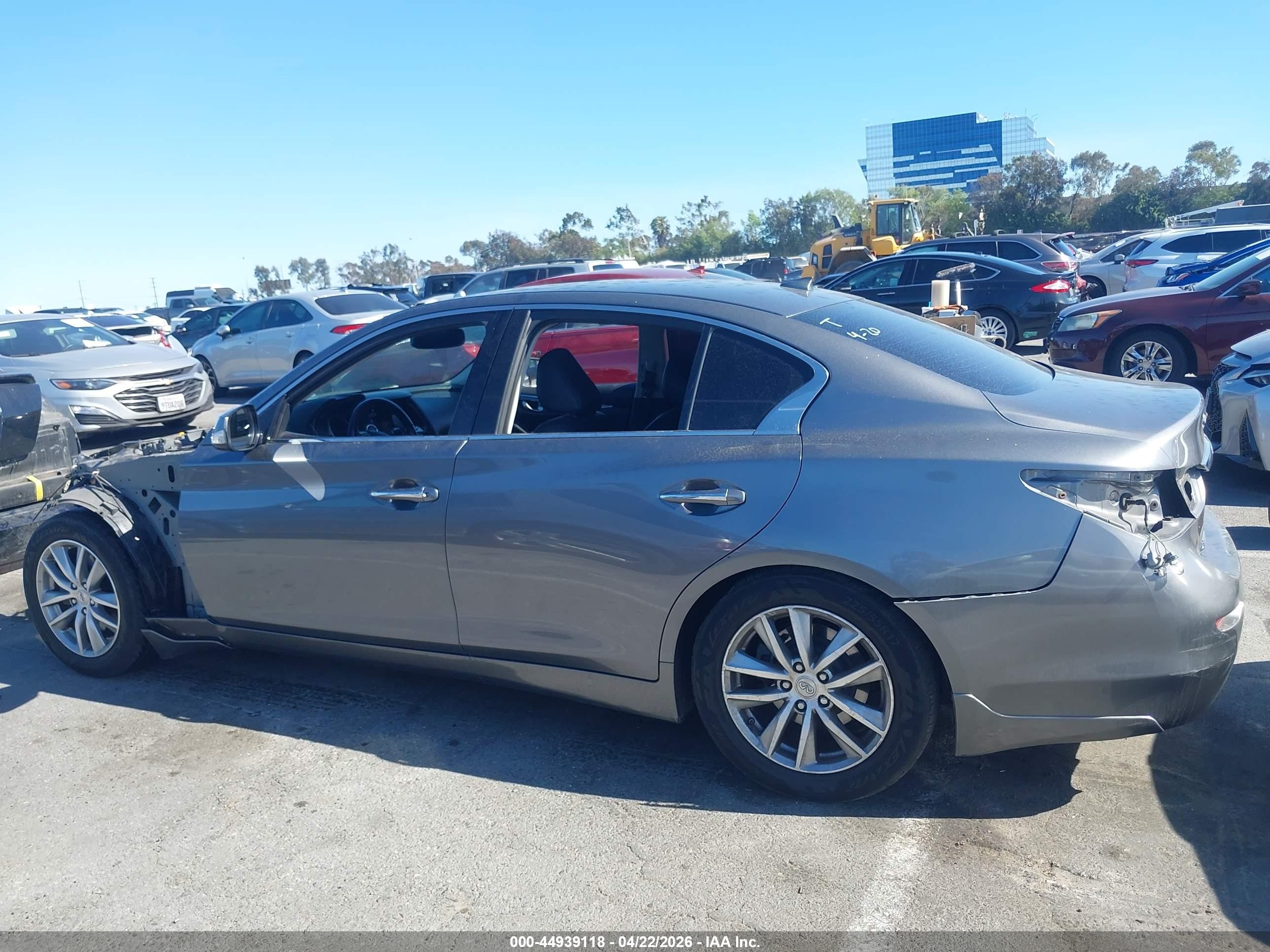 2015 Infiniti Q50 Premium Gray vin: JN1BV7APXFM353722