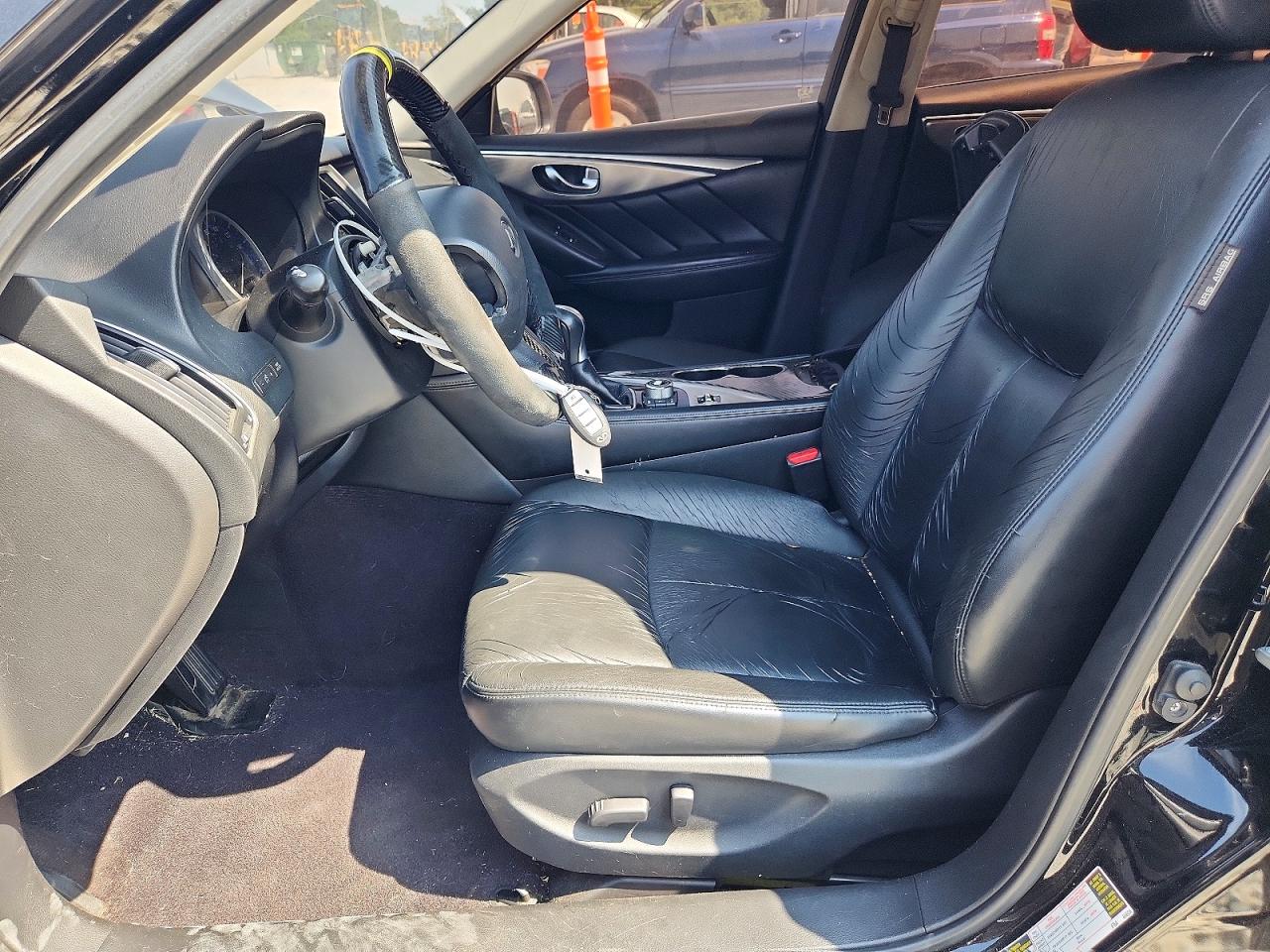 2015 Infiniti Q50 Premium Black vin: JN1BV7APXFM356863