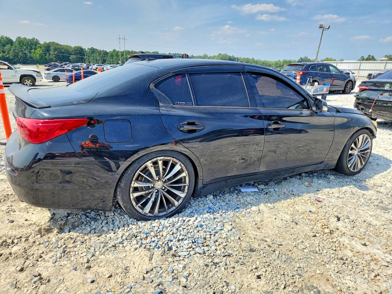 2015 Infiniti Q50 Premium Black vin: JN1BV7APXFM356863