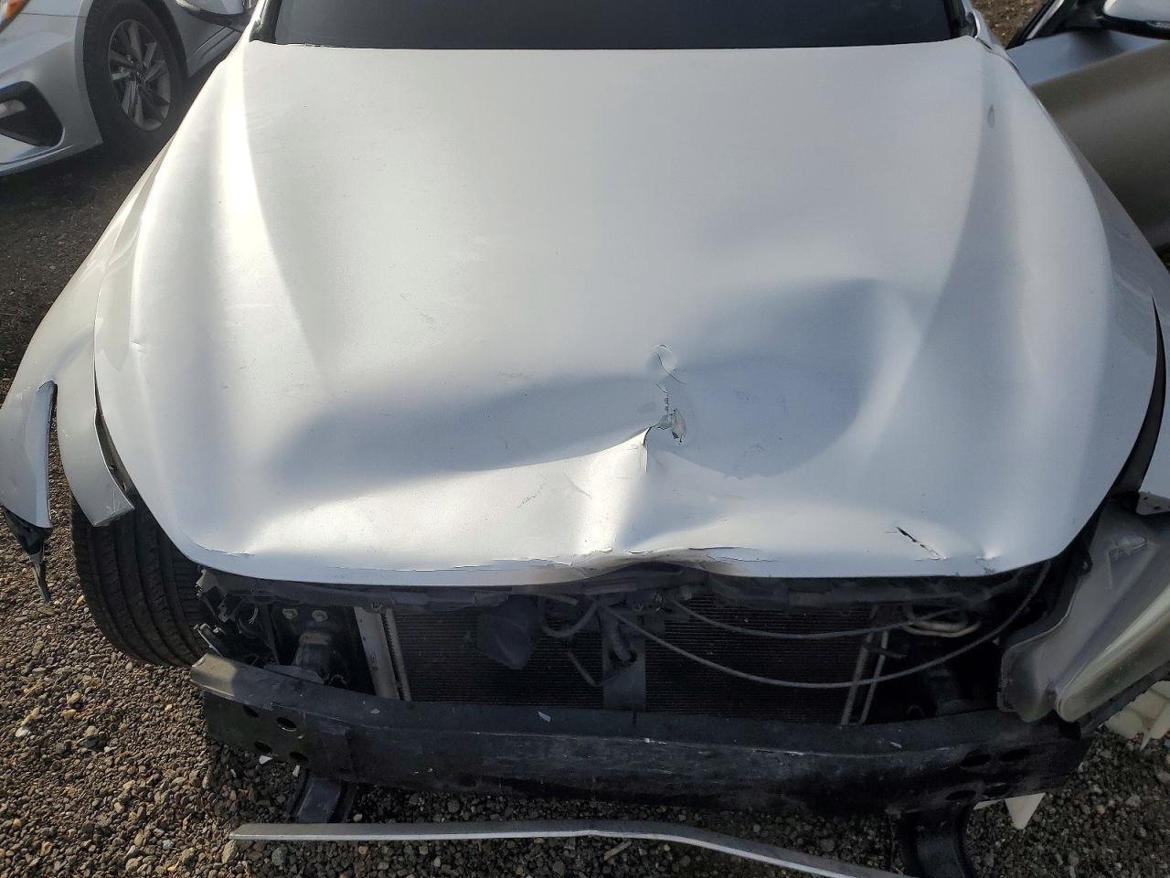 2014 Infiniti Q50 Base Silver vin: JN1BV7AR0EM684793
