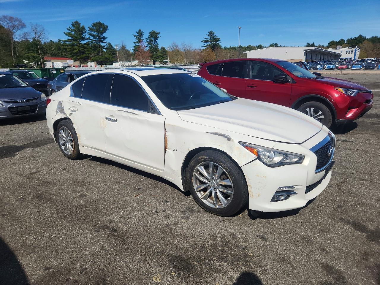 2014 Infiniti Q50 Premium White vin: JN1BV7AR0EM690495