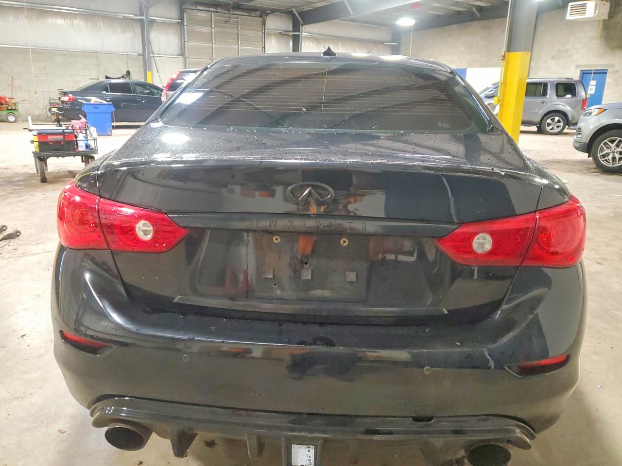 2015 Infiniti Q50 Base Black vin: JN1BV7AR0FM390280