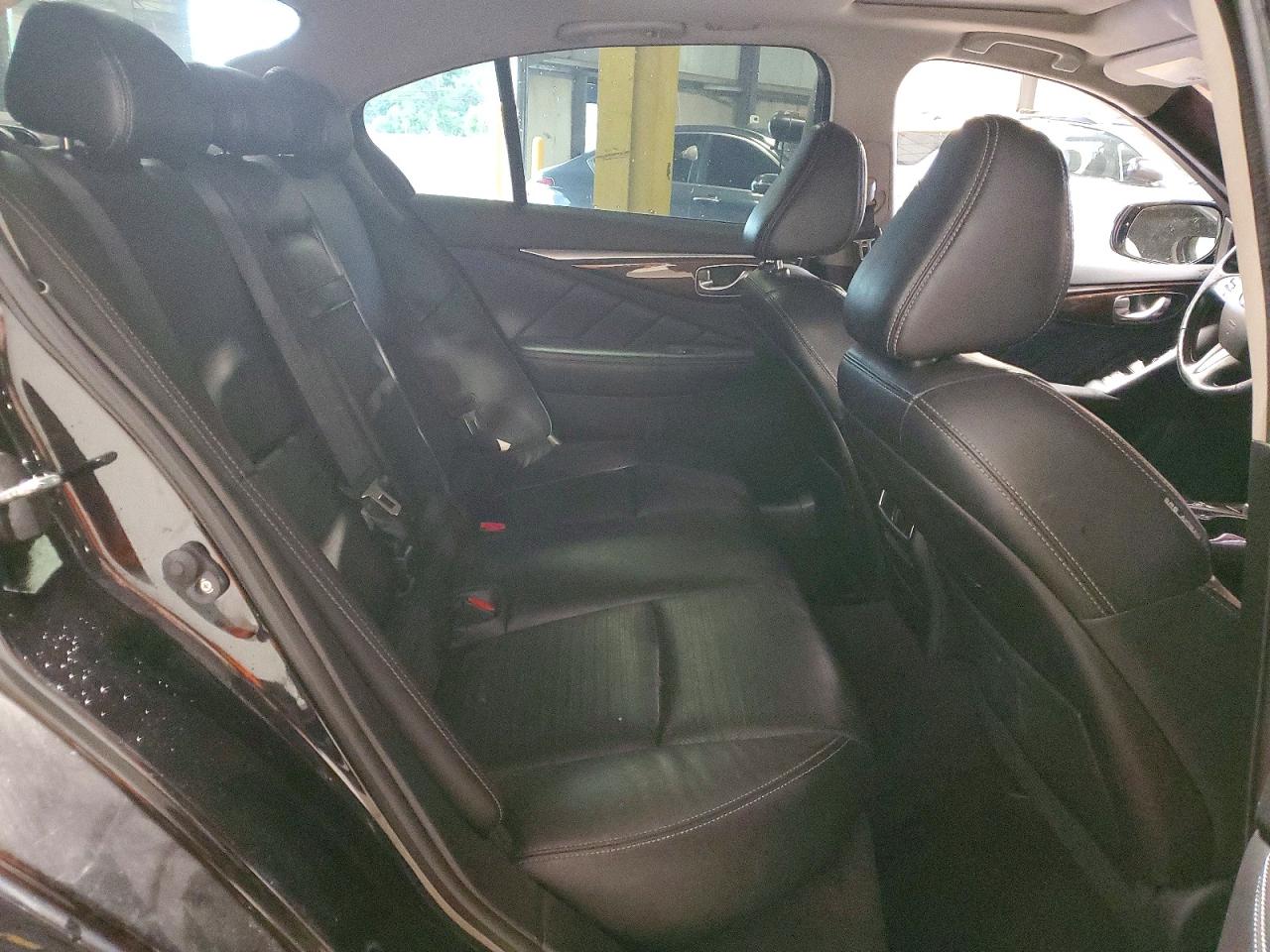2015 Infiniti Q50 Base Black vin: JN1BV7AR0FM390280