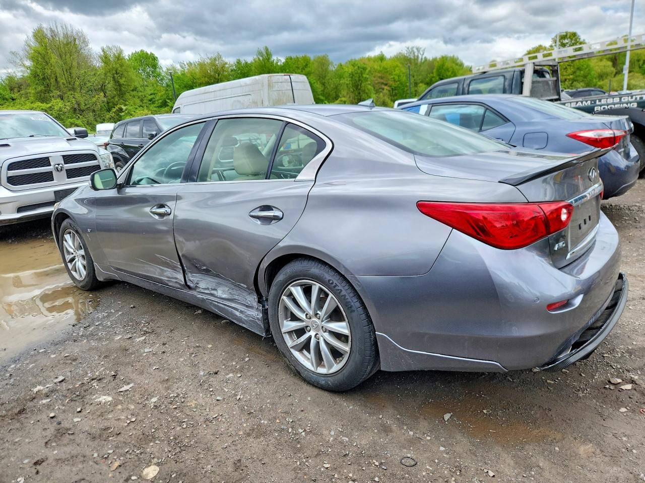 2015 Infiniti Q50 Premium Серый vin: JN1BV7AR0FM392983