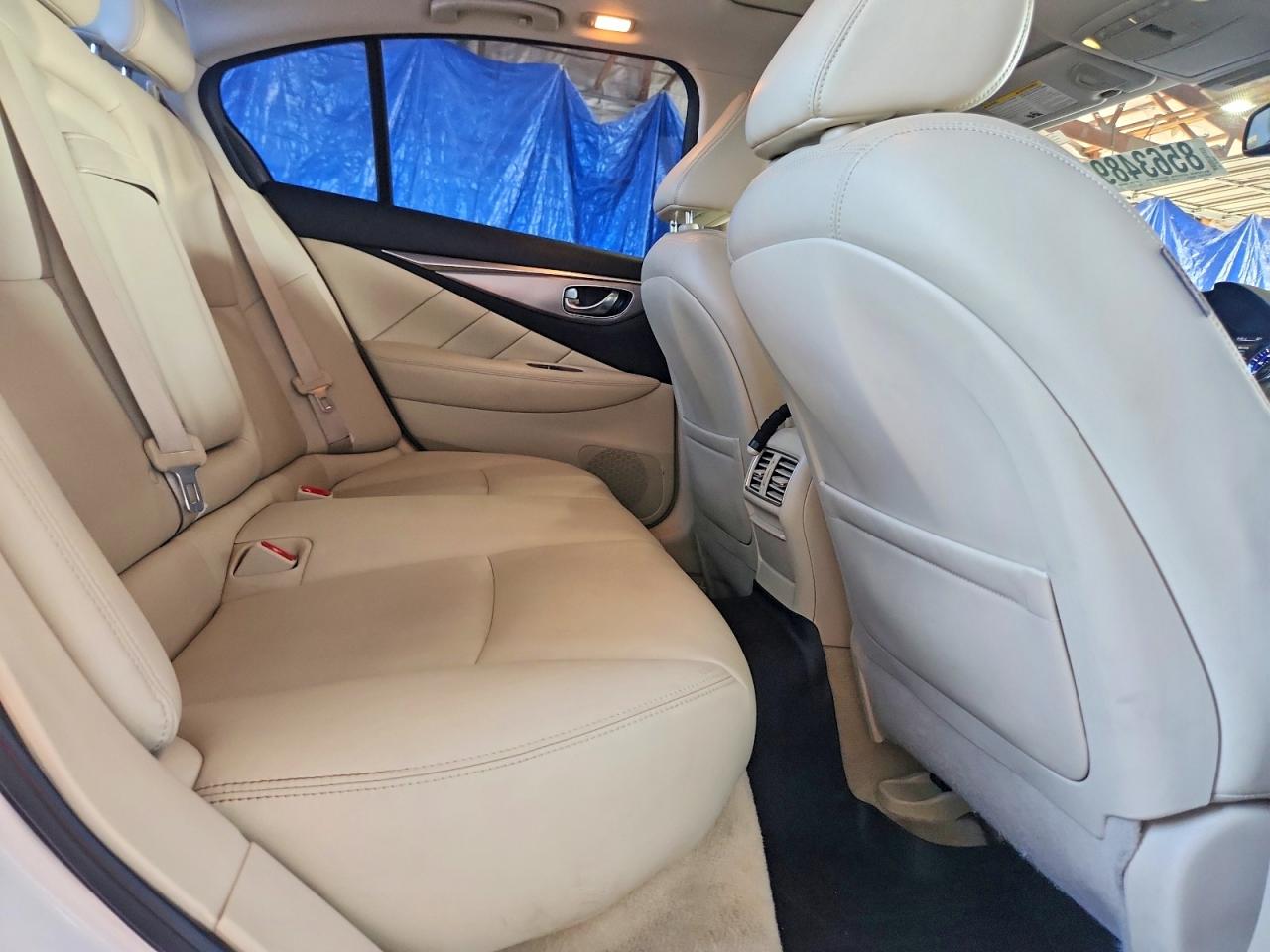 2015 Infiniti Q50 White vin: JN1BV7AR0FM394586