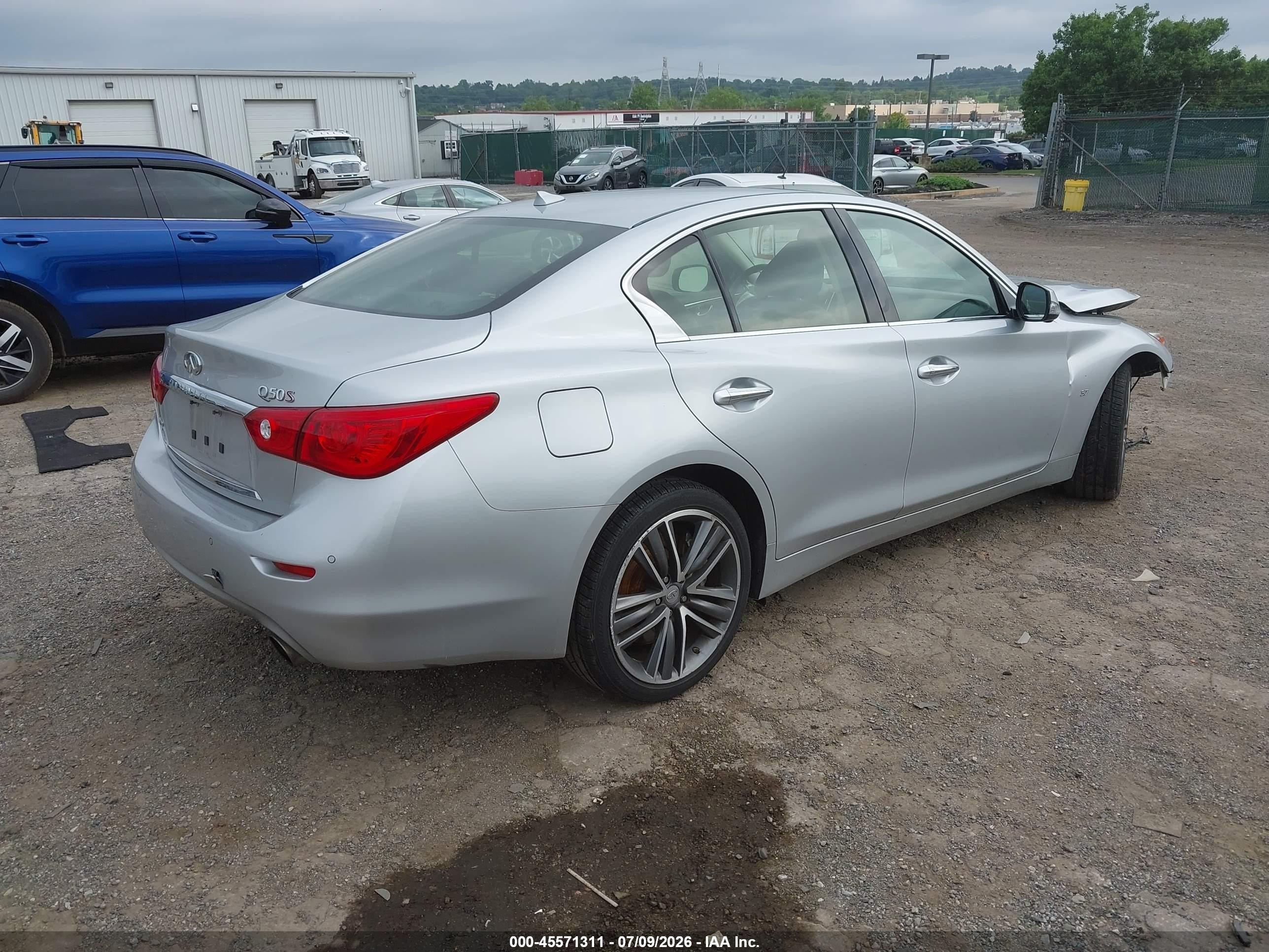2015 Infiniti Q50 Sport Silver vin: JN1BV7AR0FM395849